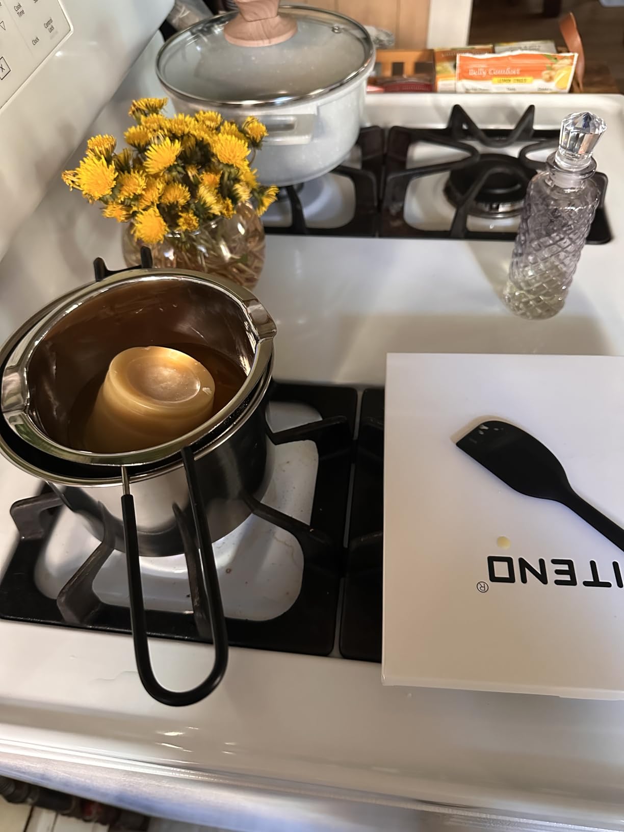 1000ML Double Boiler Pot with 2200ML Stainless Steel Pot and Silicone Spatula, Double Boiler Set for Melting Chocolate,Candy, Soap, Wax, Candle Making customer photo 1