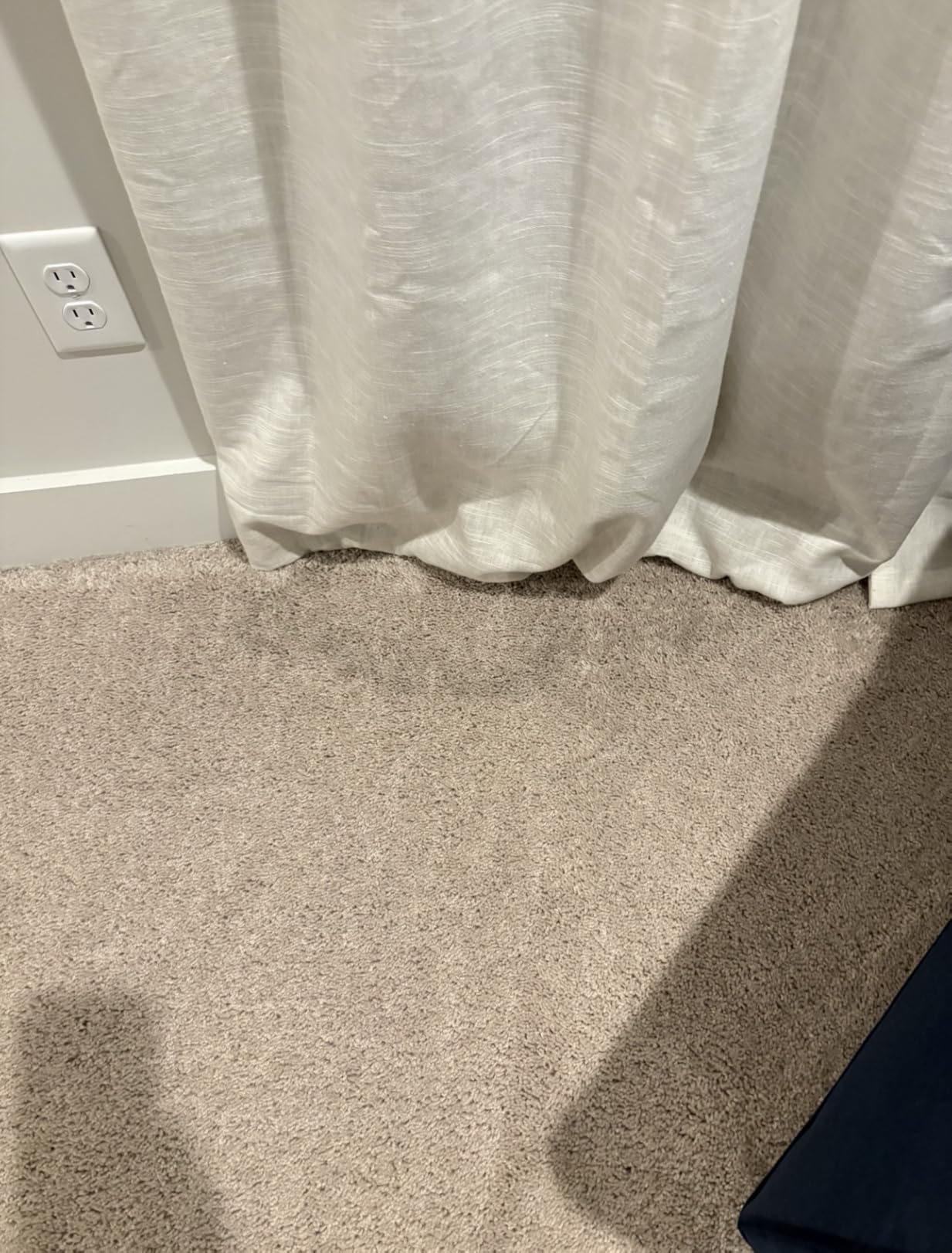 Hoover CleanSlate Plus Portable Carpet + Upholstery Spot Cleaner Machine, Powerful Suction with Versatile Tools, Pet Stain Remover, Car and Auto Detailer customer photo 2