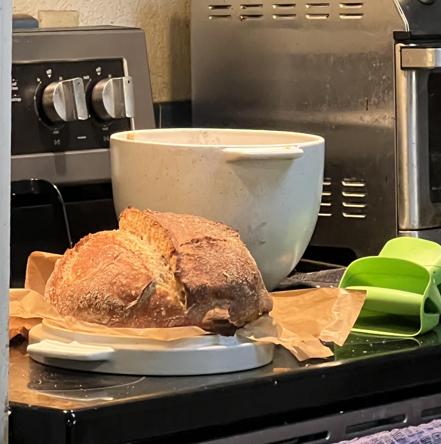 KitchenAid 5 Quart Ceramic Bread Bowl with Lid for all 4.5-5 Quart Tilt-Head Stand Mixers - KSM2CB5BGS customer photo 1