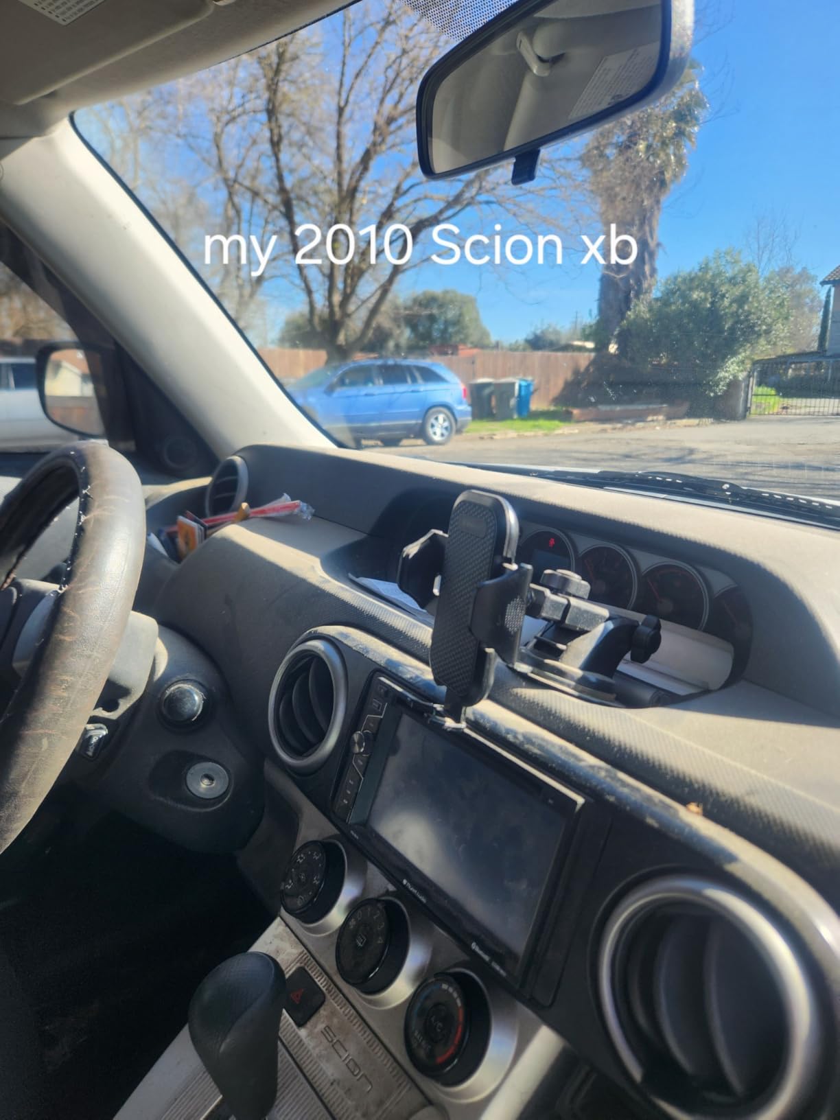 VANMASS Car Dashboard Phone Holder Universal Powerful Suction Cup Mount, Dash Windshield Air Vent Truck Stand Compatible with All Phones Black customer photo 2