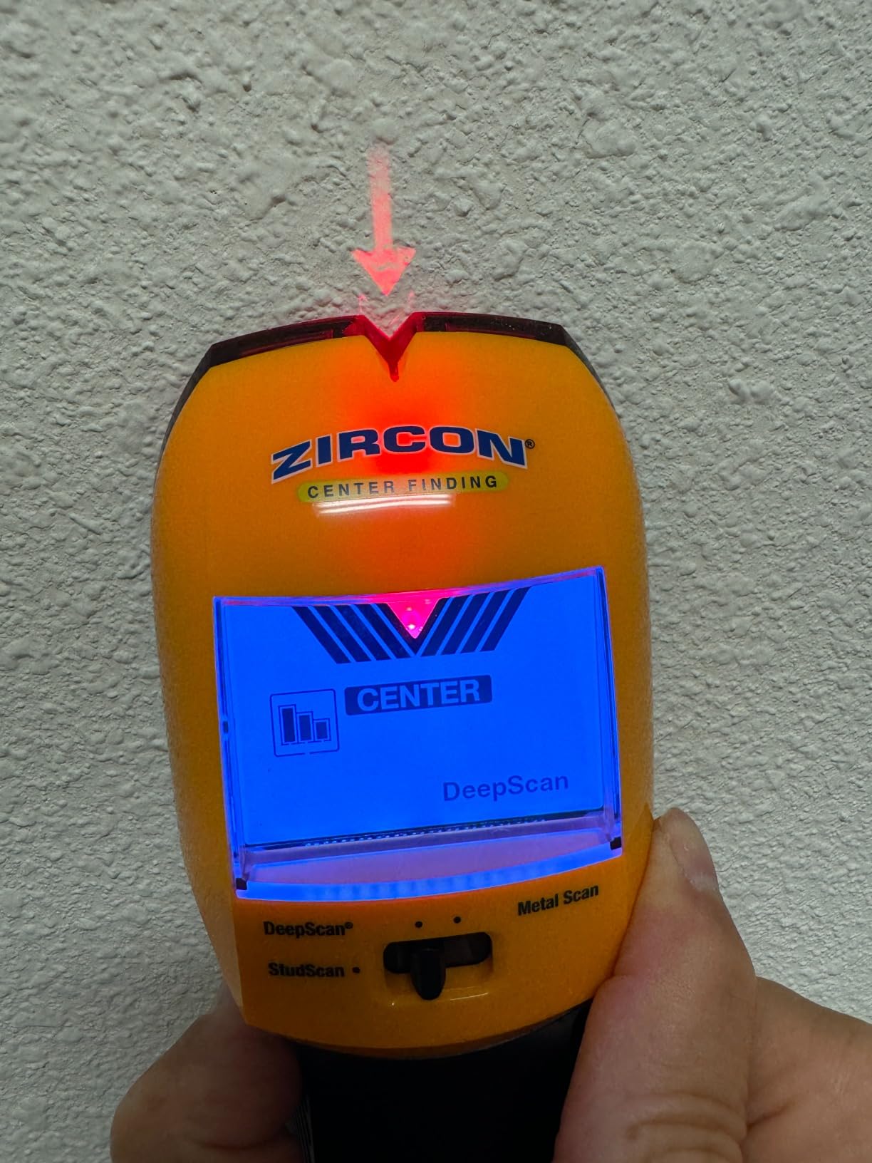 Zircon MultiScanner A200 Electronic Wall Scanner Stud Finder and Metal Detector with Live AC Wire Detection, SpotLite Pointer, ACT Auto-Correcting Technology customer photo 1