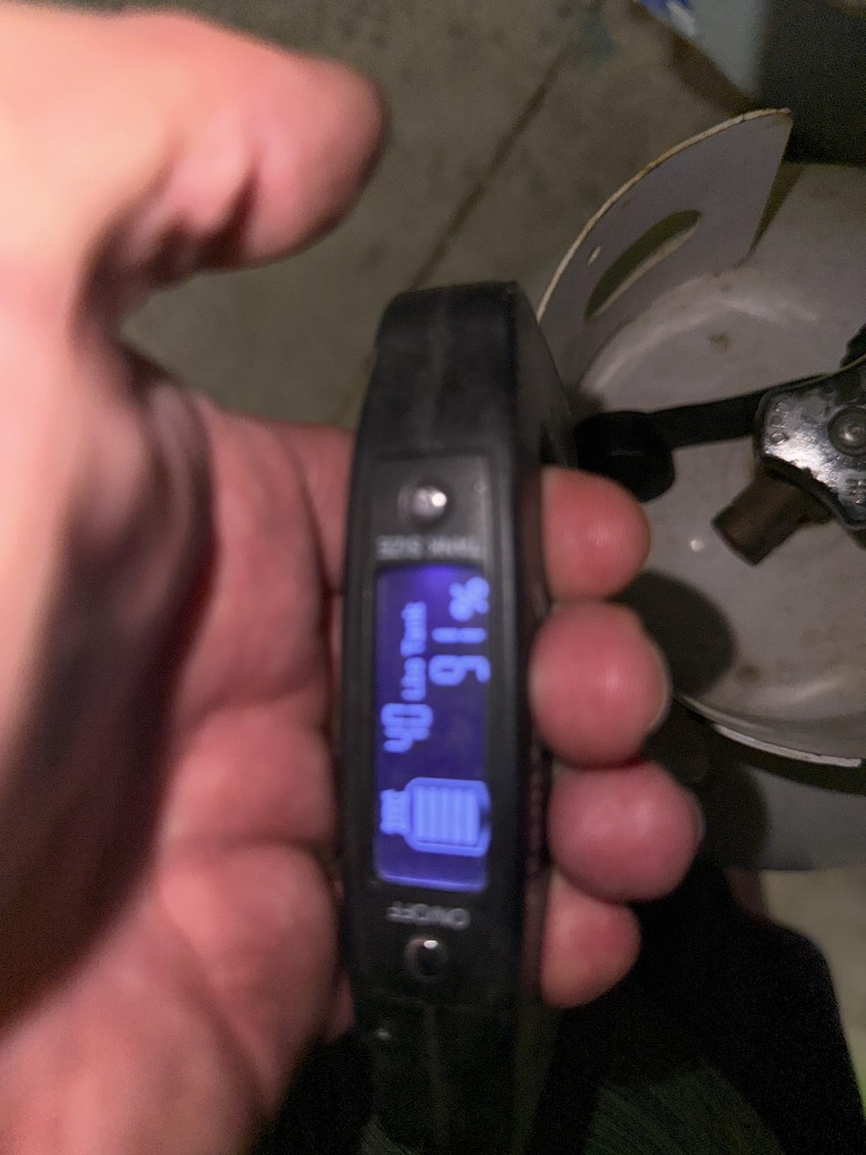 Flame King Propane Tank Digital Scale for 5LB, 10LB, 20LB, 30LB, 40 LB Propane Tanks, (Black) customer photo 1