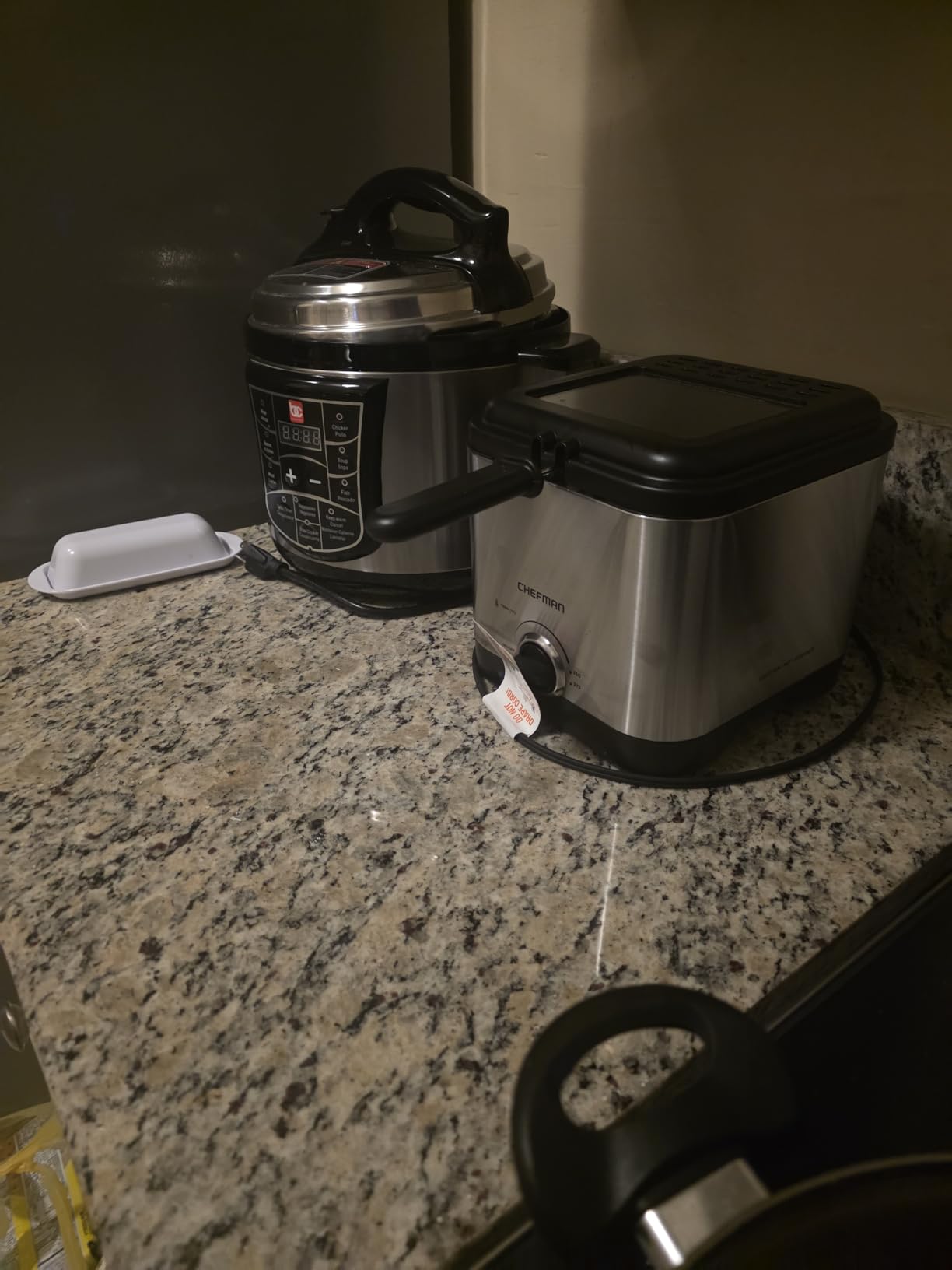 Chefman Fry Guy, The Most Compact & Convenient To Deep Fry Comfort Food, Restaurant-Style Basket With A 1.6-Quart Capacity, Easy-View Window & Adjustable Temp Control, Stainless - 1.5 Liter customer photo 2