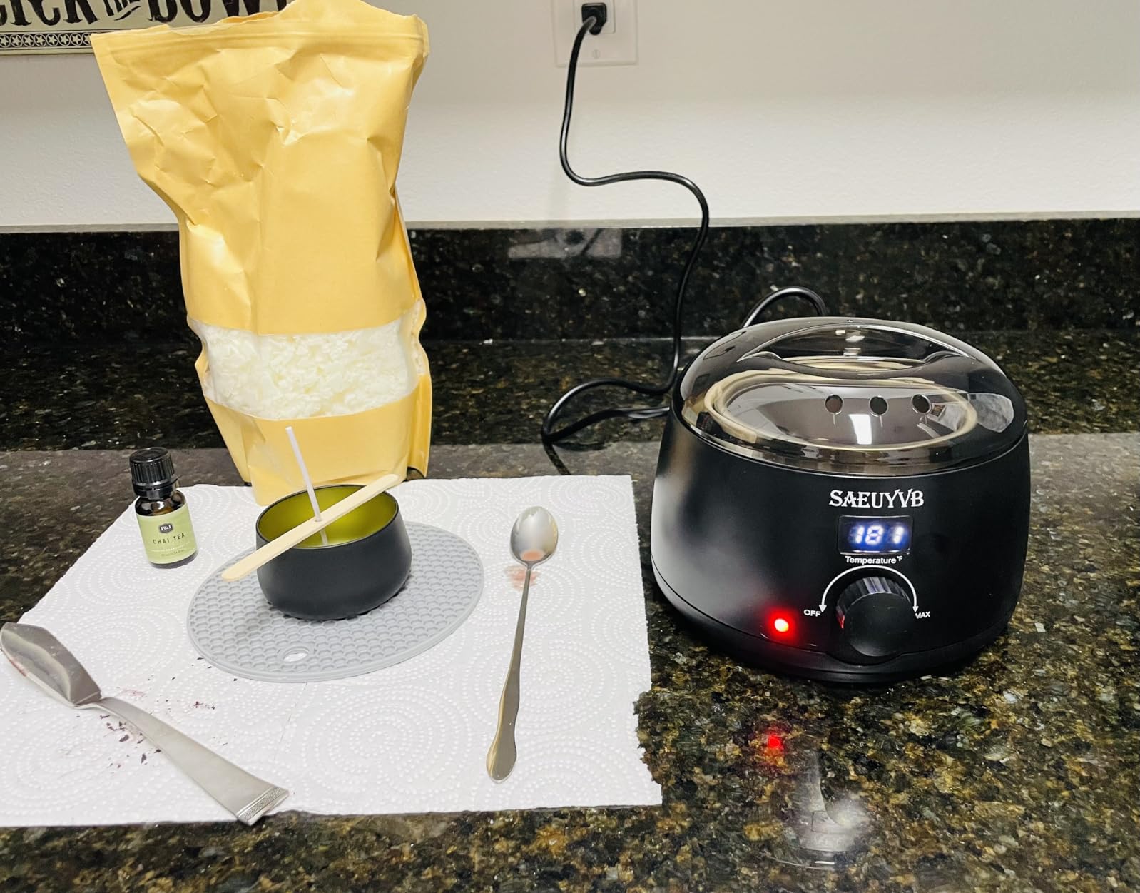 SAEUYVB Candle Making Kit for Adults with Hot Plate, DIY Starter Soy Candle Making Supplies/Kit - Perfect as Home Decorations (Black) customer photo 1