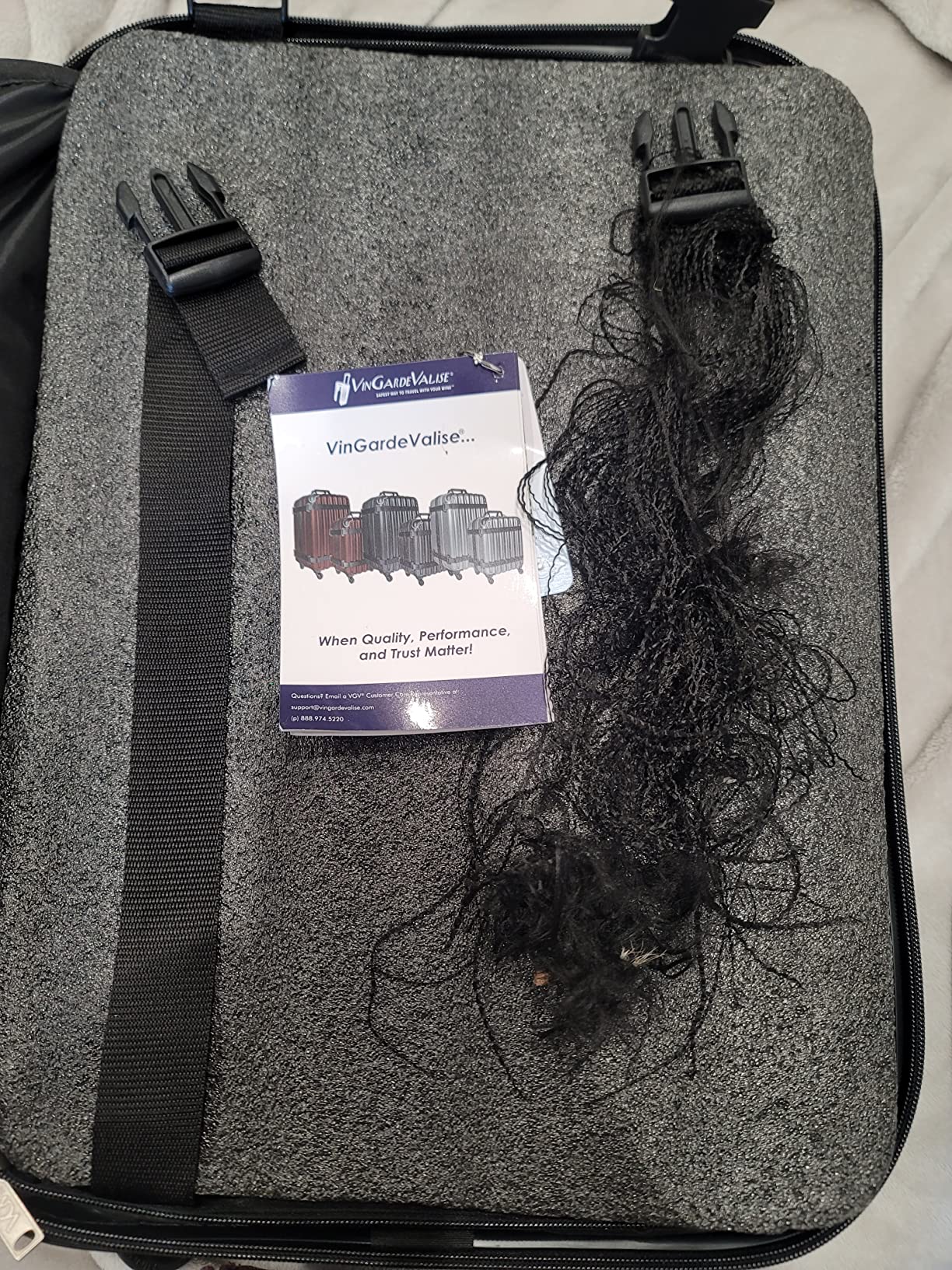 VinGardeValise® The Piccolo Wine Suitcase - 5-Bottle Travel Luggage, TSA-Approved, Durable Hard Shell, Shockproof Foam, Secure Bottle Protection for Enthusiasts & Collectors - Burgundy customer photo 2