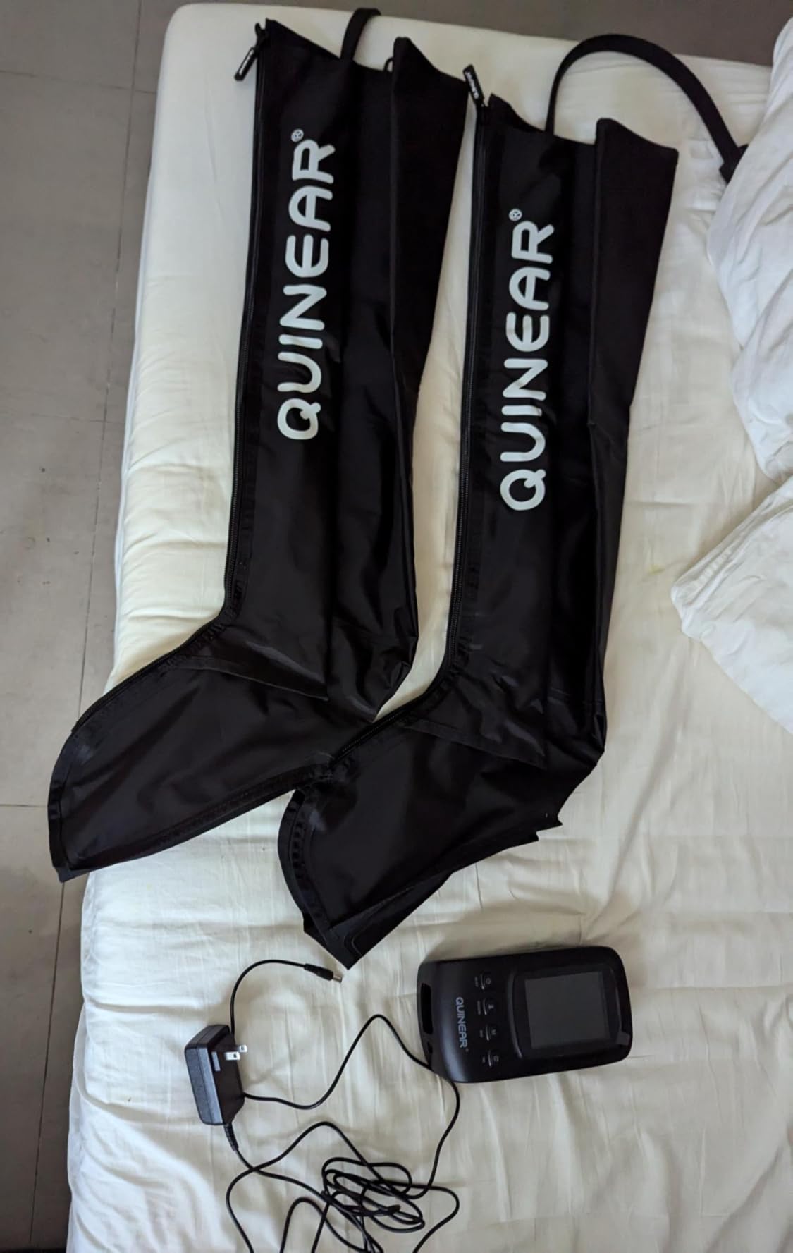 QUINEAR Leg Recovery Compression System for Athlete Post Workout, Professional Sequential Device for Massage Therapy, Foot and Leg Recovery Boots, Improve Circulation Reduce Muscle Soreness (Medium) customer photo 1