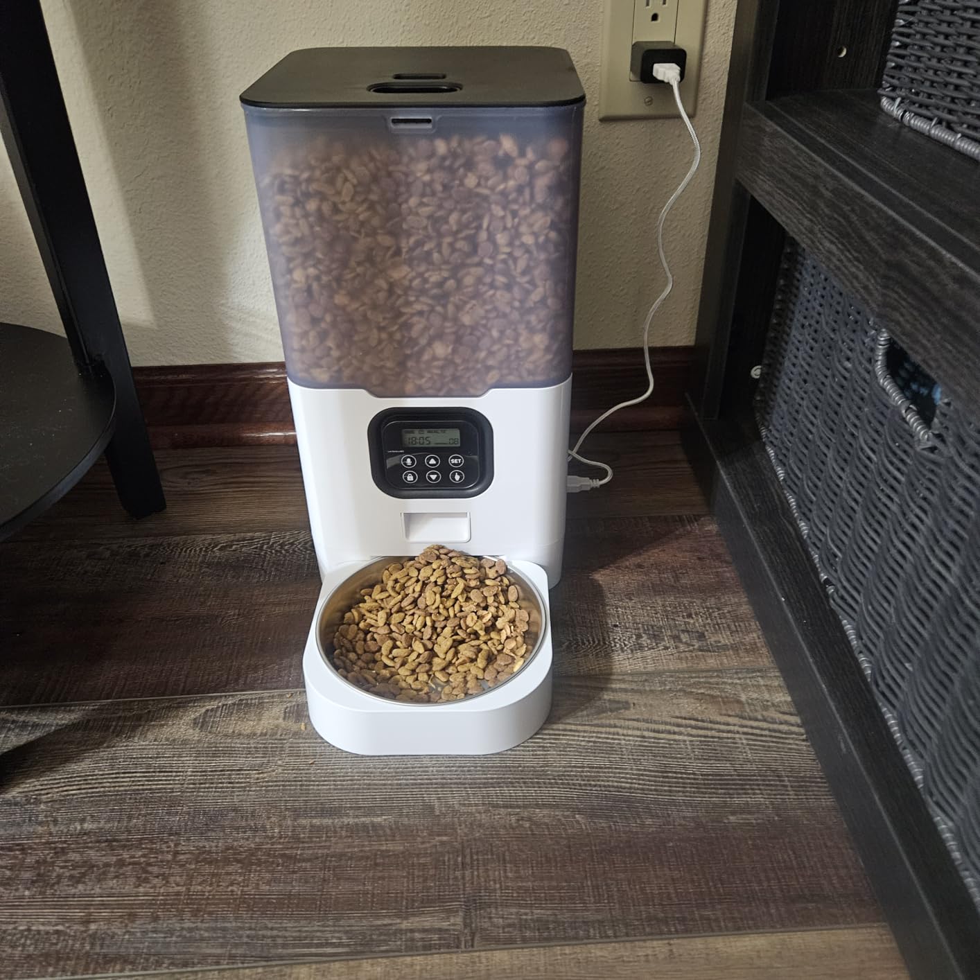 VOLUAS Automatic Cat Feeders - Timed Pet Feeder for Cats and Dogs with Dry Food Dispenser, Desiccant Bag, Programmable Portion Control, 4 Daily Meals, 10s Voice Recorder customer photo 1