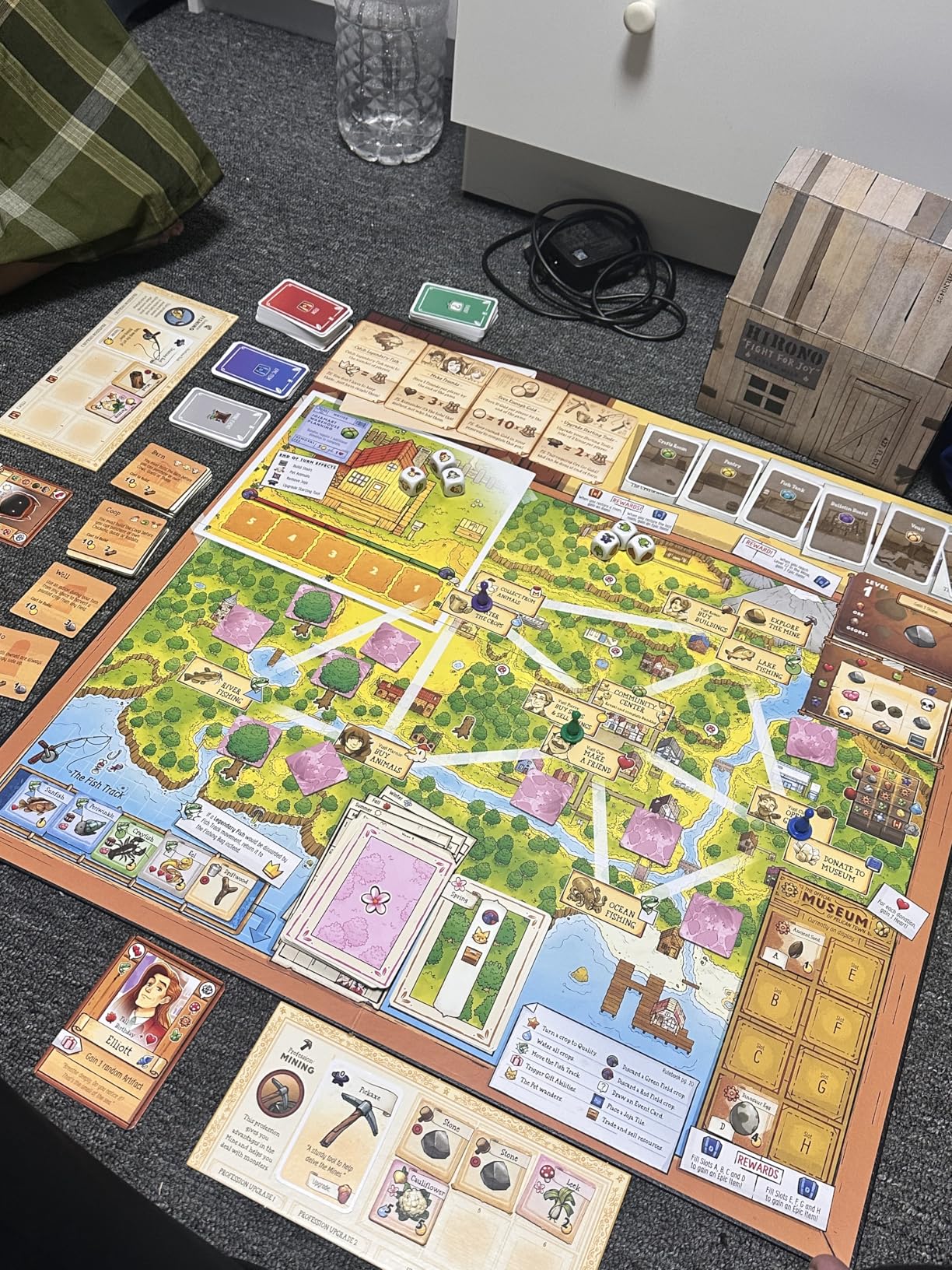Stardew Valley: The Board Game - A Cooperative Game of Farming & Friendship customer photo 2