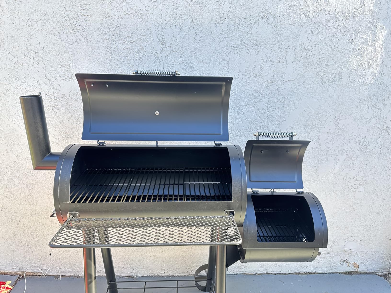 MFSTUDIO Heavy Duty Charcoal Wood Offset Outdoor Smoker Grill, Extra Large Charcoal Grill with Smoker Combo for BBQ Grilling, 512 SQ.IN. customer photo 1