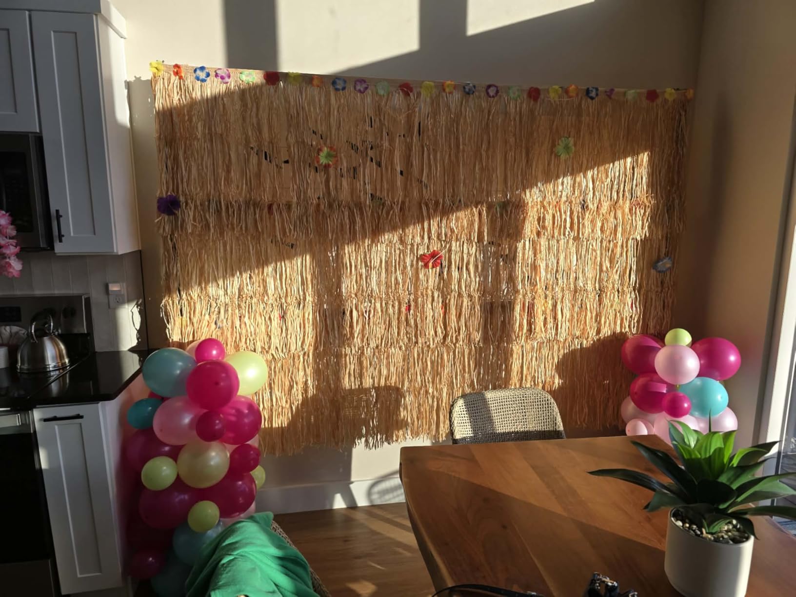 Fovths Luau Grass Table Skirt Natural 9 Feet x 29.5 Inch Hawaiian Table Skirt for Tropical Hawaiian Party Decorations Luau Costume Party, Straw Yellow customer photo 1