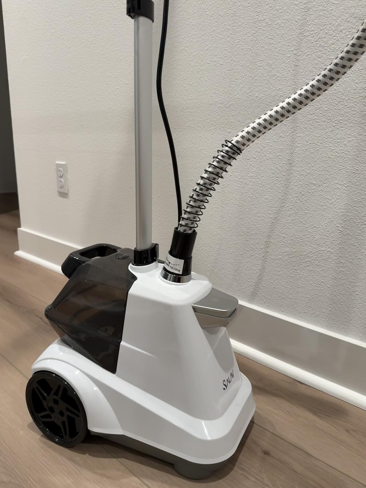 SALAV Heavy Duty Commercial Full-Size Garment Steamer with Foot Pedals and Extra Large 3L Water Tank, 1800 watts of Powerful Steam (Navy) customer photo 2
