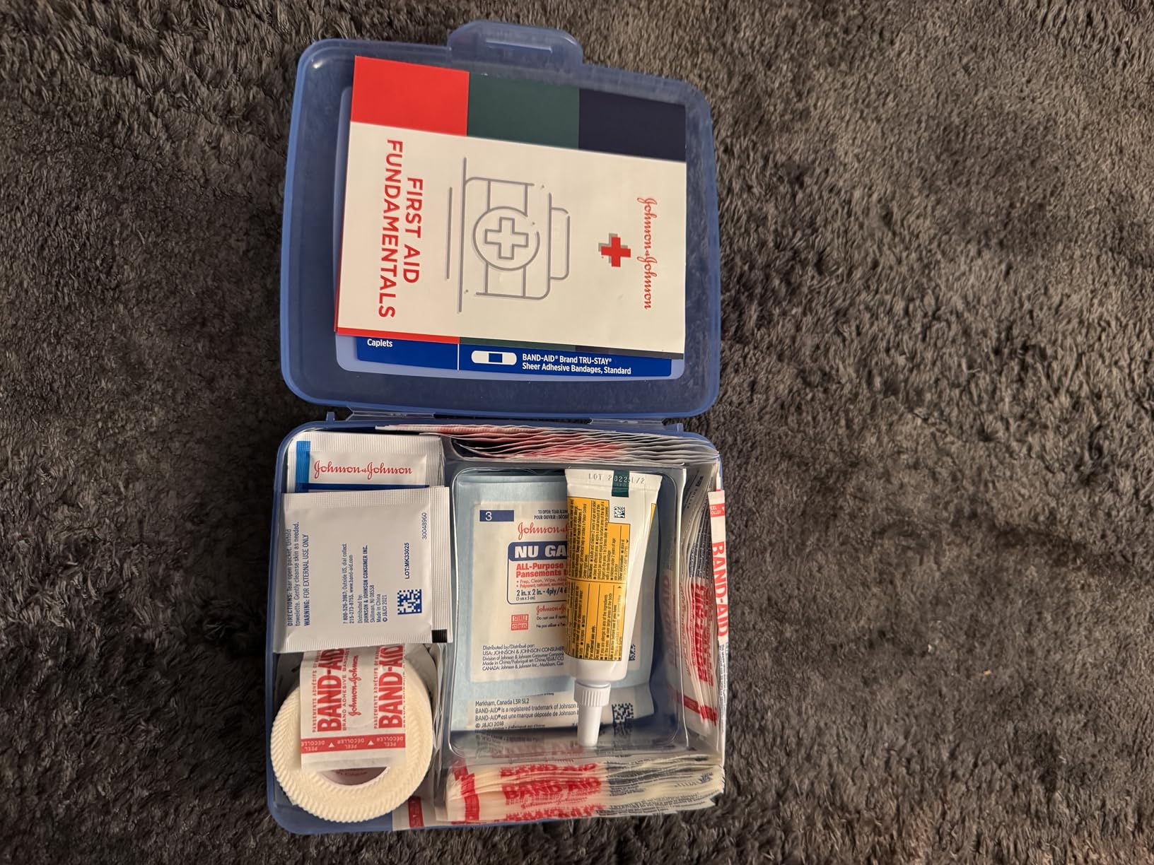 All-Purpose Portable Compact First Aid Kit for Minor Cuts, Scrapes, Sprains & Burns, Perfect for Home, Car, Travel, Camping Essentials & Outdoor Emergency Kit, 160 Piece customer photo 1