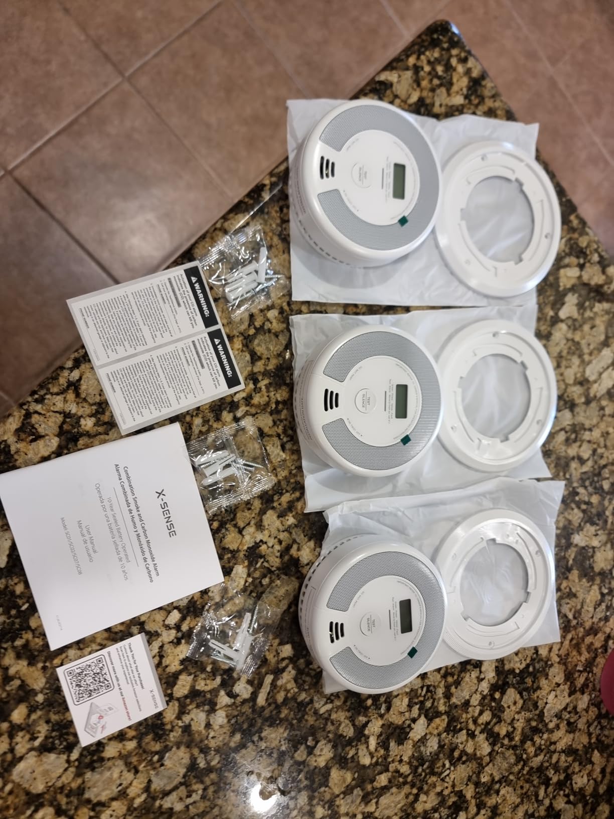 X-Sense 10-Year Battery Combination Smoke Carbon Monoxide Alarm Detector with Large LCD Display, Certified to UL 217 9th Edition, Standalone Model SC07, 1-Pack customer photo 2