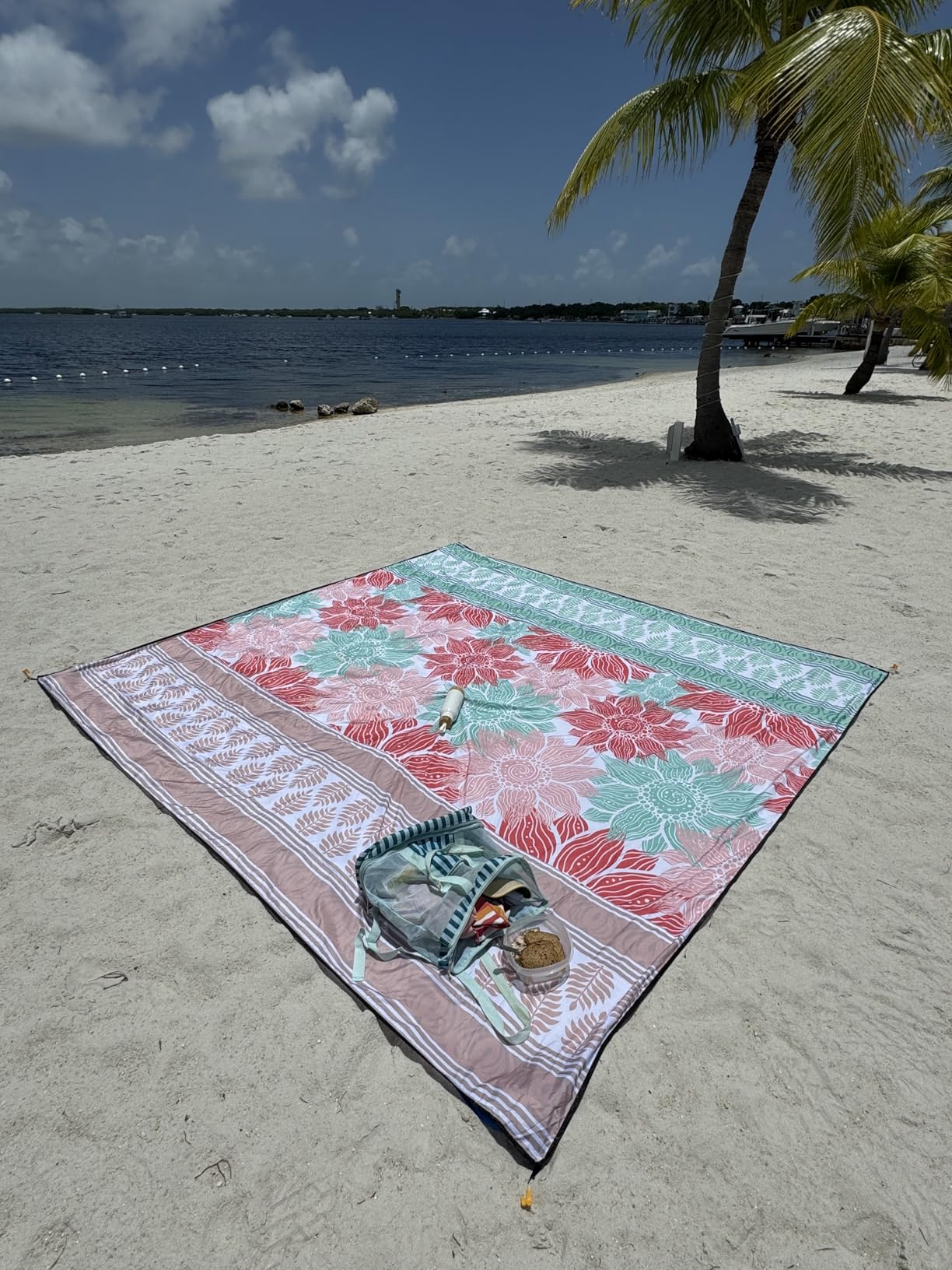 HIHOHO Beach Blanket Waterproof Sandproof Extra Large Beach Mat 79