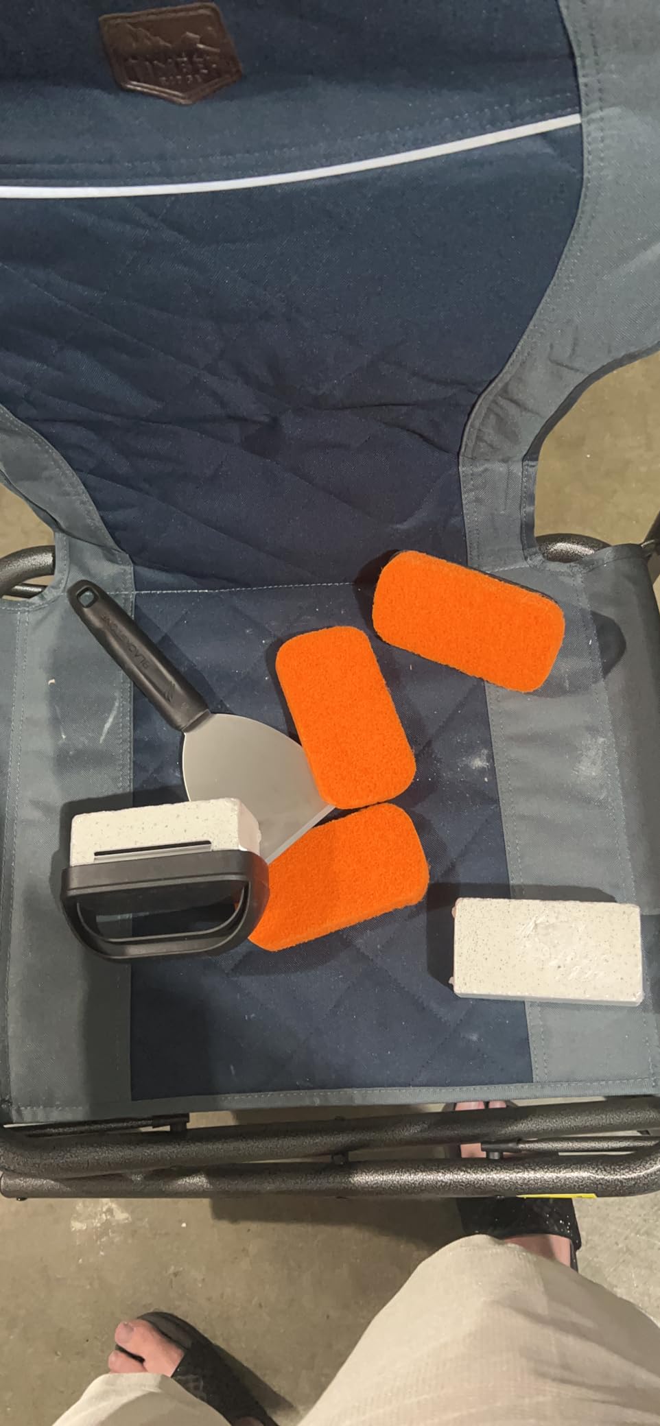 BLACKSTONE 5463 Cleaning Tool Kit (8 Pieces) BBQ Grill Flat Top Indoor/Outdoor Accessories-1 Stainless Steel Griddle Scraper, 3 Scouring Pads, 2 Pumice Stone with Handle, Black, Orange, Silver customer photo 2