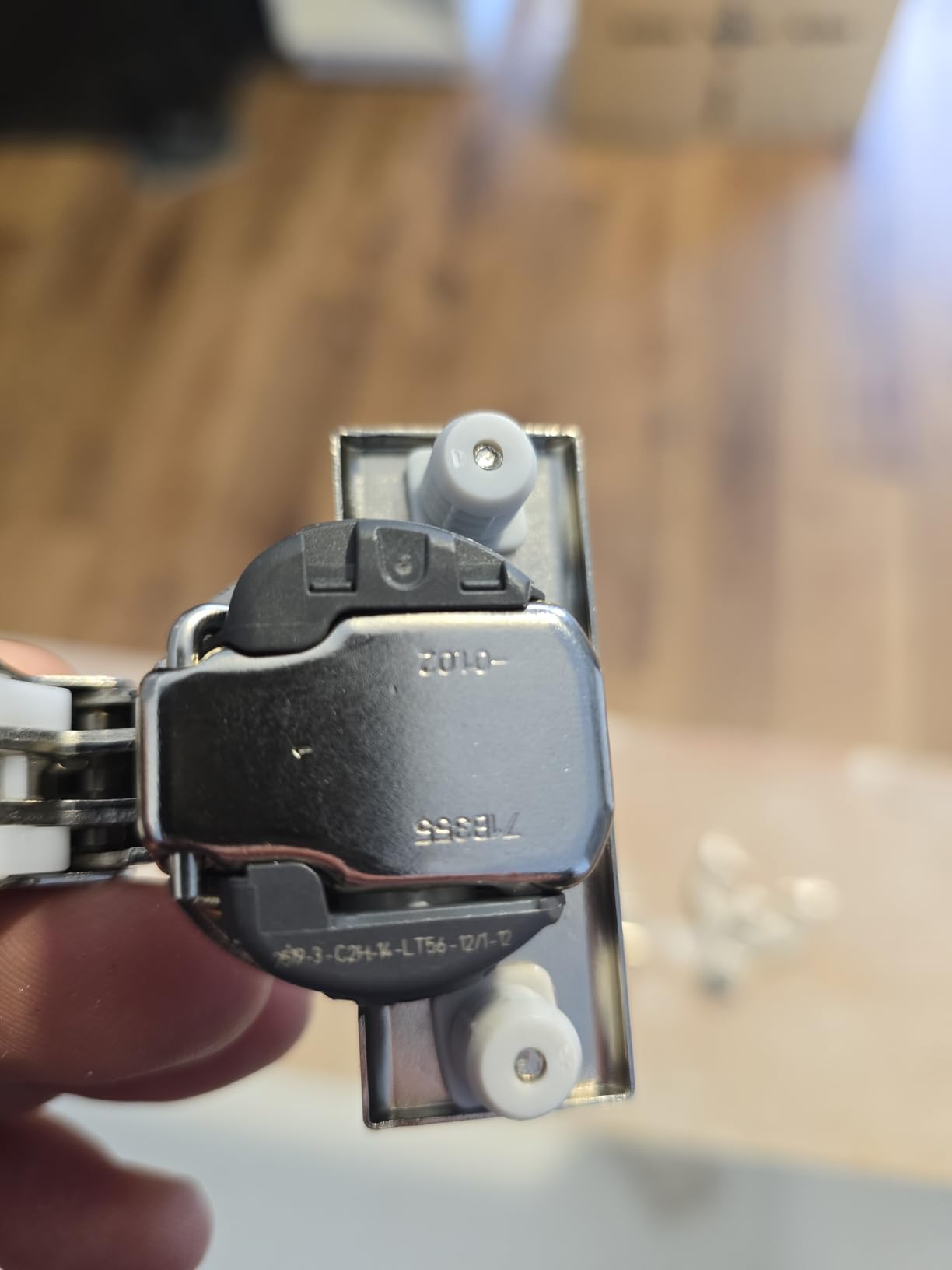 Blum Clip top BLUMOTION Hinge Kit (4 Kits), Full Overlay, 110° Opening Angle, Steel, Soft Close Euro-Style Hinges with Clip Mounting Plate for Frameless Cabinets customer photo 1