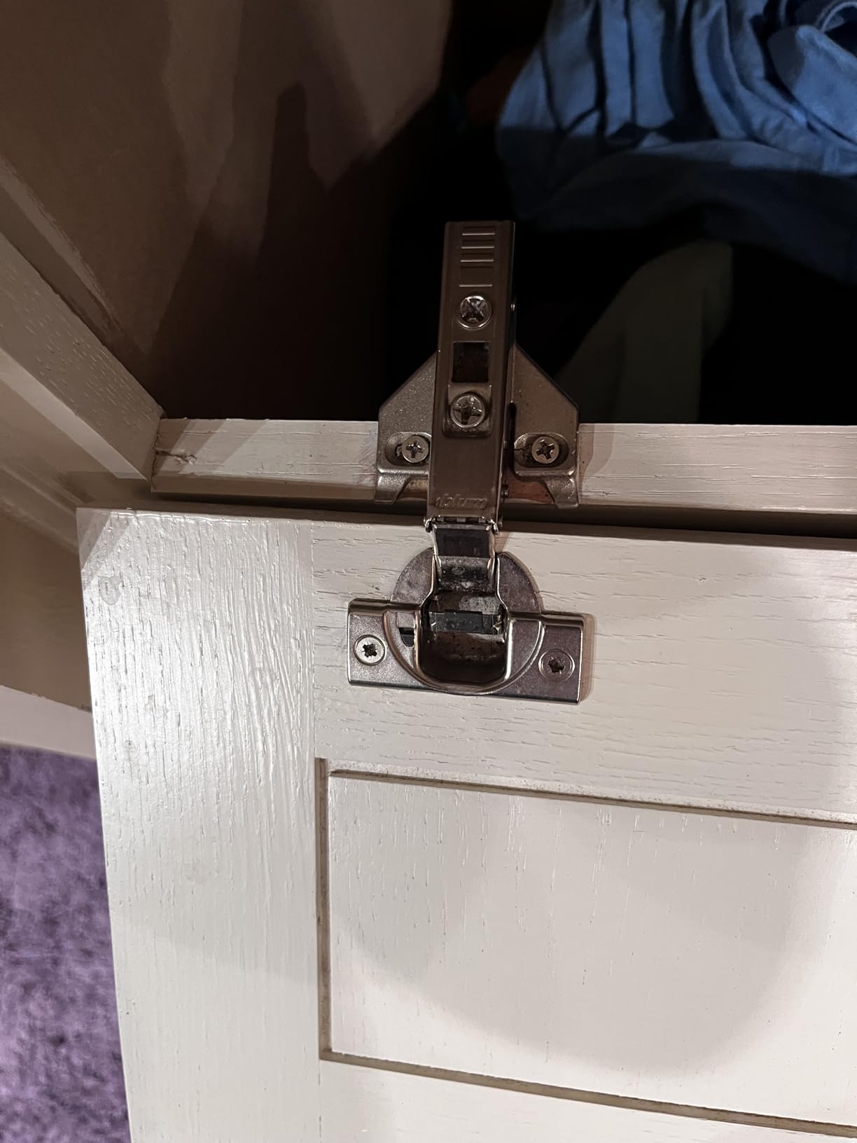 Blum Clip top BLUMOTION Hinge Kit (4 Kits), Full Overlay, 110° Opening Angle, Steel, Soft Close Euro-Style Hinges with Clip Mounting Plate for Frameless Cabinets customer photo 2