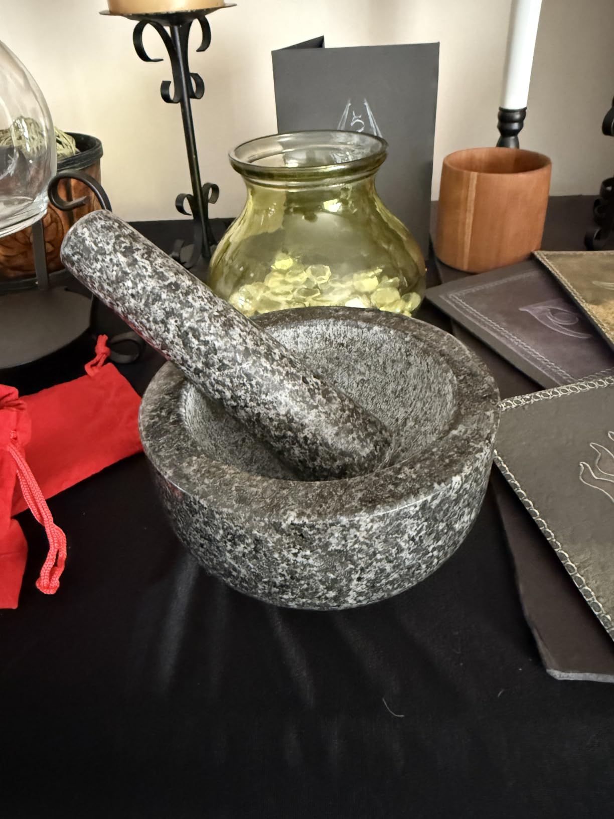 Priority Chef Heavy Duty Mortar and Pestle Set, 1.5 Cup, 100% Granite, Non Slip Base, Make Fresh Guacamole, Salsa, Pesto, Stone Grinder Bowl, Herb Crusher, Spice Grinder, 5.5 Inch - Black customer photo 2
