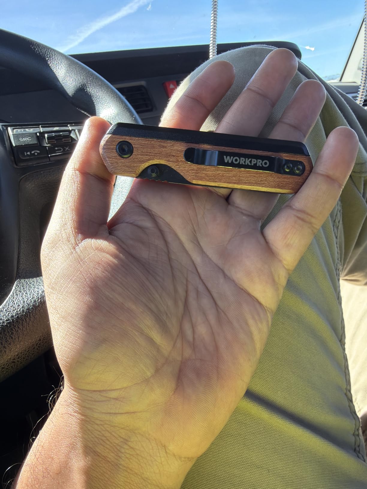 WORKPRO 2-in-1 Folding Knife/Utility Knife, Quick-Change Box Cutter with Belt Clip and Liner Lock, Extra 10 SK5 Blades Included customer photo 1