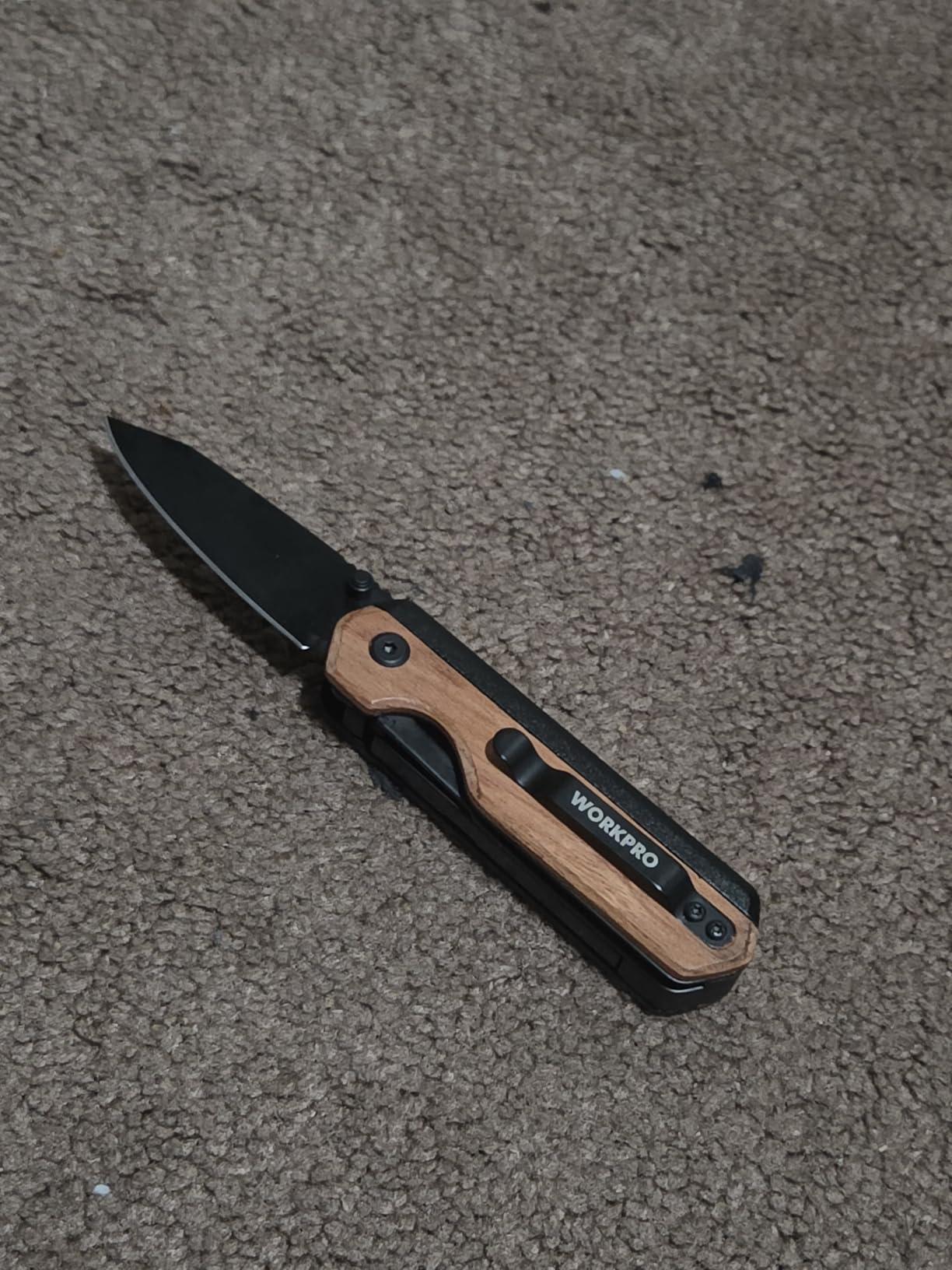 WORKPRO 2-in-1 Folding Knife/Utility Knife, Quick-Change Box Cutter with Belt Clip and Liner Lock, Extra 10 SK5 Blades Included customer photo 2