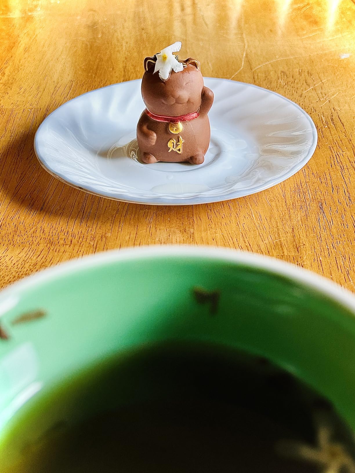 LYART Zisha Tea Pet Angry Unhappy Cat Bat Figurine, Cute Kung Fu Tea Ornament Accessories of Frog Tea Set, Decoration for Tea Table Desk Tearoom, Great Gift for Tea Lover Friend (1.Cat Black) customer photo 2