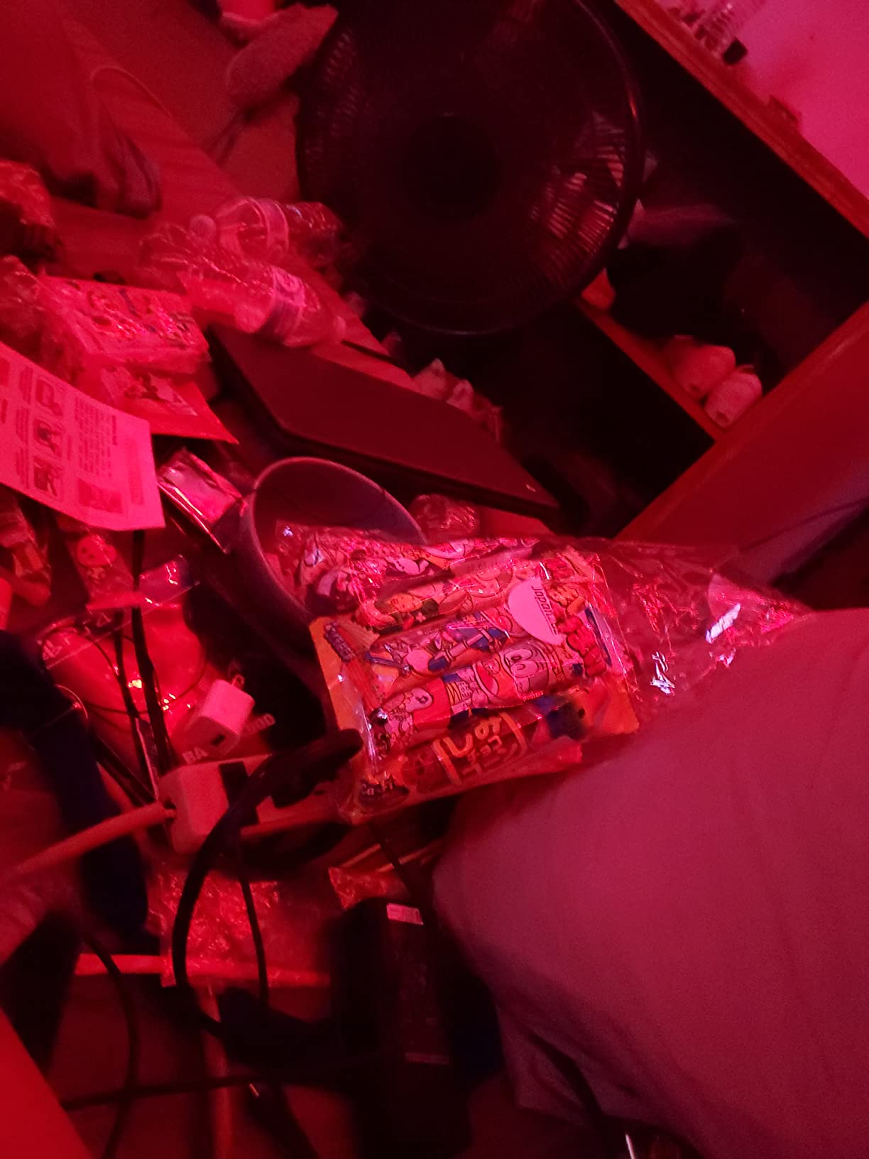 Sakura Box Japanese Snacks & Candy 30 Piece Dagashi Gift Box Set customer photo 1