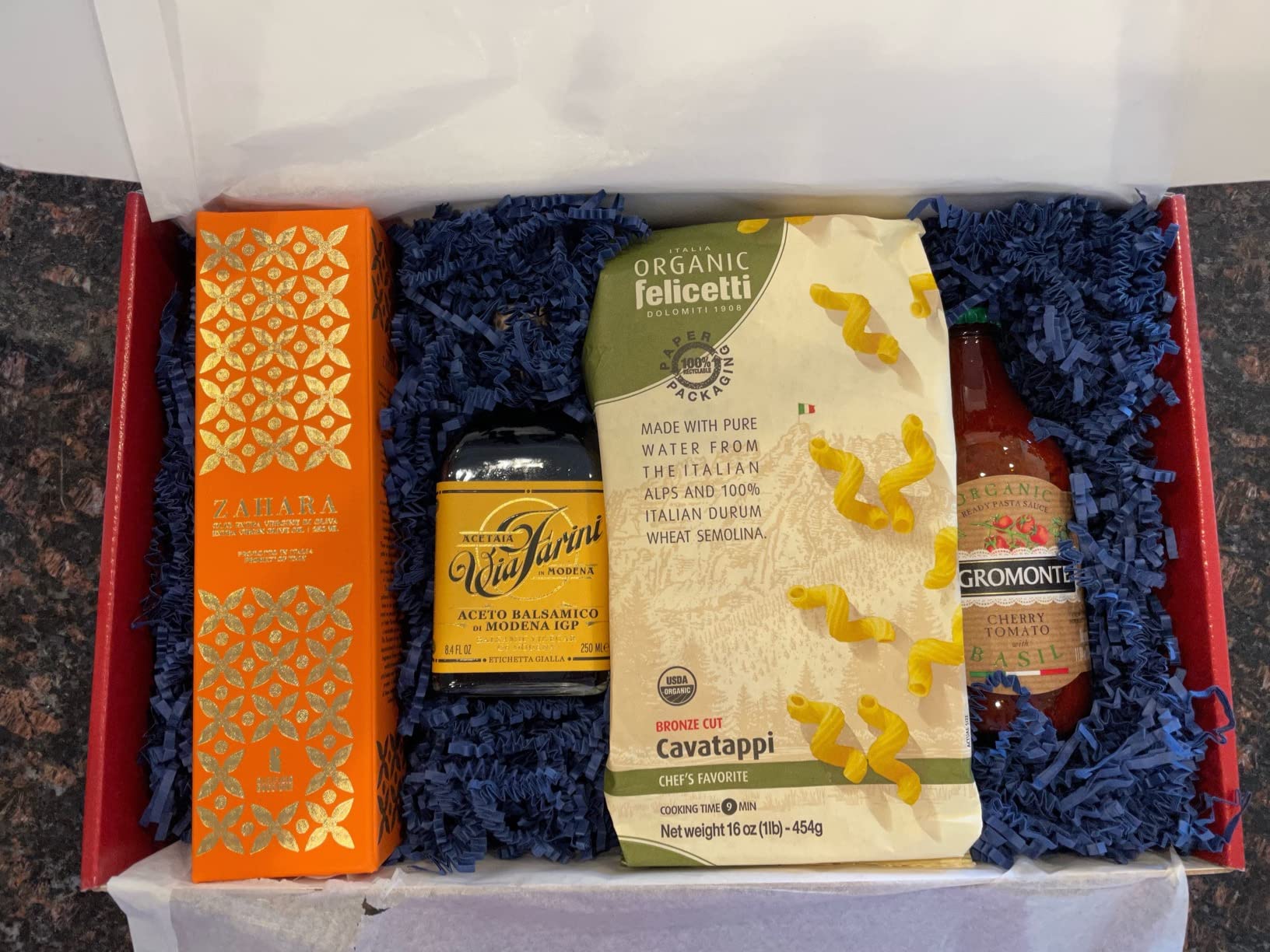 Brava Giulia Italian Gift Box - Premium EVOO, Aged Balsamic, Organic Pasta & Tomato Sauce | Gourmet Food Set from Italy | Holiday & Hostess Gift customer photo 1