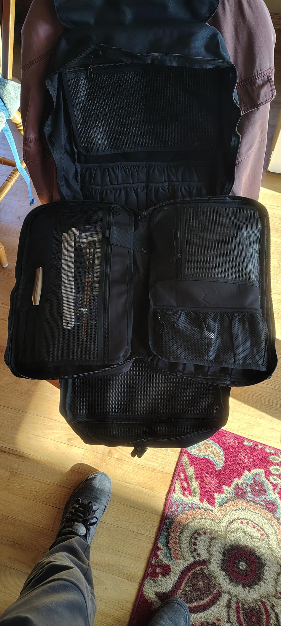 samdew Large Chef Backpack & Knife Bag, Knife Backpack and Chef Bag with Lock Hole, Knife Carrier Chef Utensil Case with Multiple Pockets & Slots for Kitchenware, Patent Design (Knife Not Included) customer photo 1