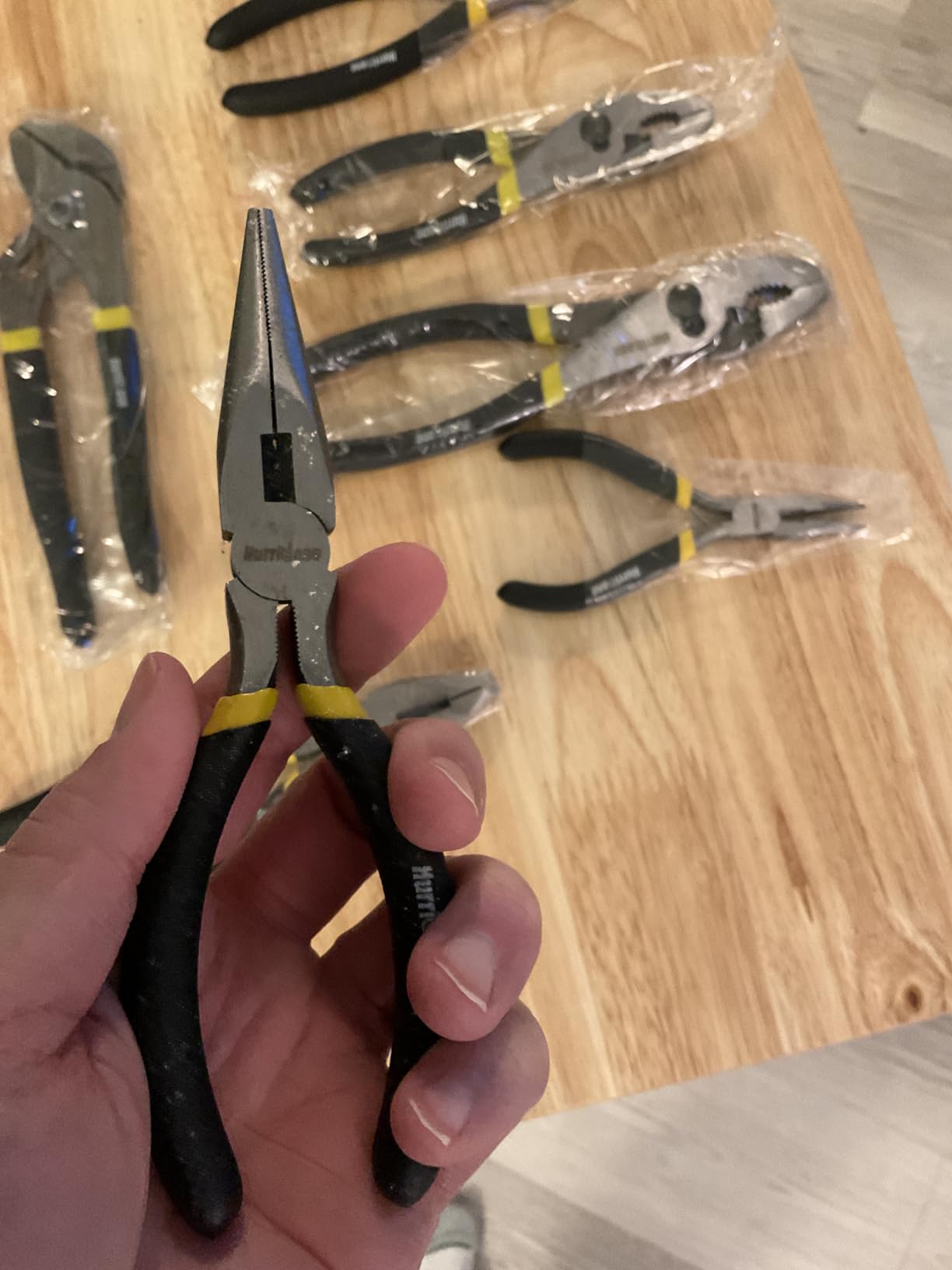 HURRICANE 7 Pieces Pliers Set, 8 inch Groove Joint Pliers, 8 inch Slip Joint, 7'' Linesman, 6'' Slip Joint, 6'' Diagonal, 6'' Long Nose, Mini Long Nose customer photo 1