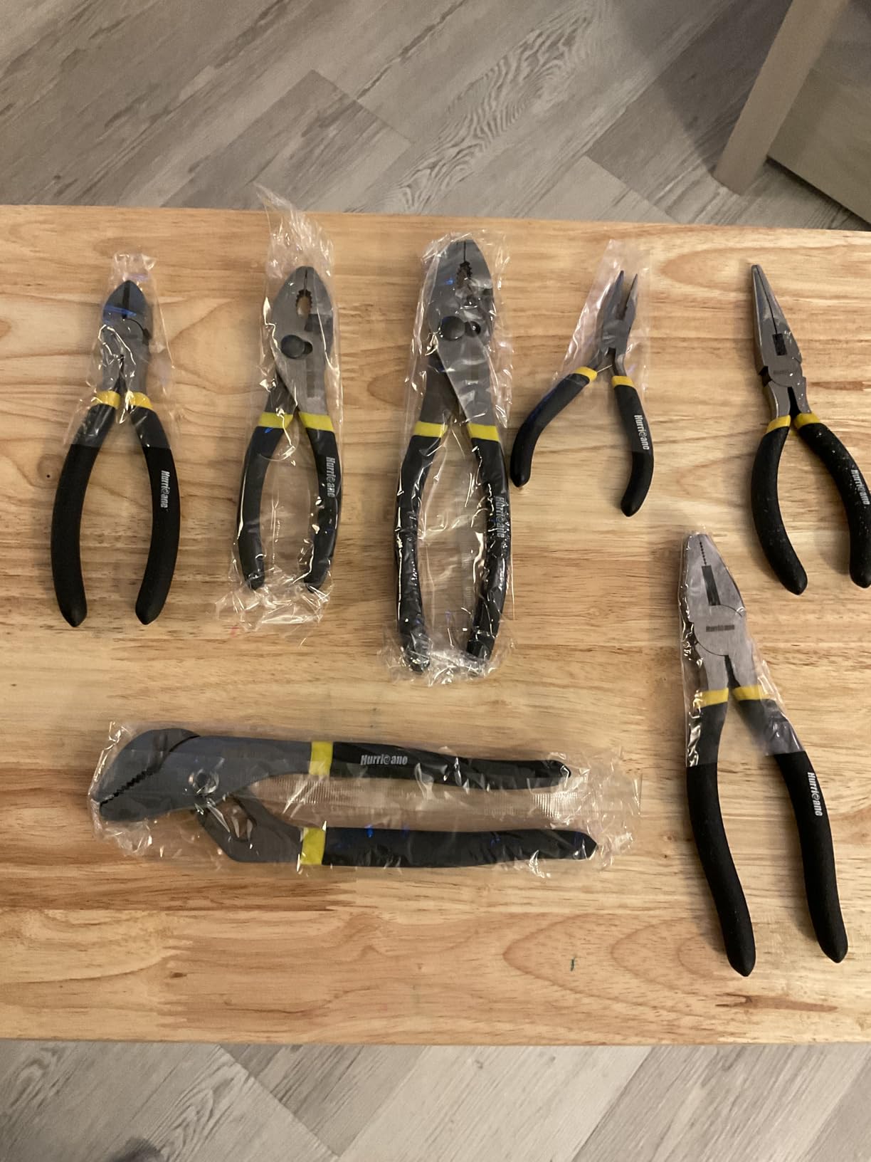 HURRICANE 7 Pieces Pliers Set, 8 inch Groove Joint Pliers, 8 inch Slip Joint, 7'' Linesman, 6'' Slip Joint, 6'' Diagonal, 6'' Long Nose, Mini Long Nose customer photo 2
