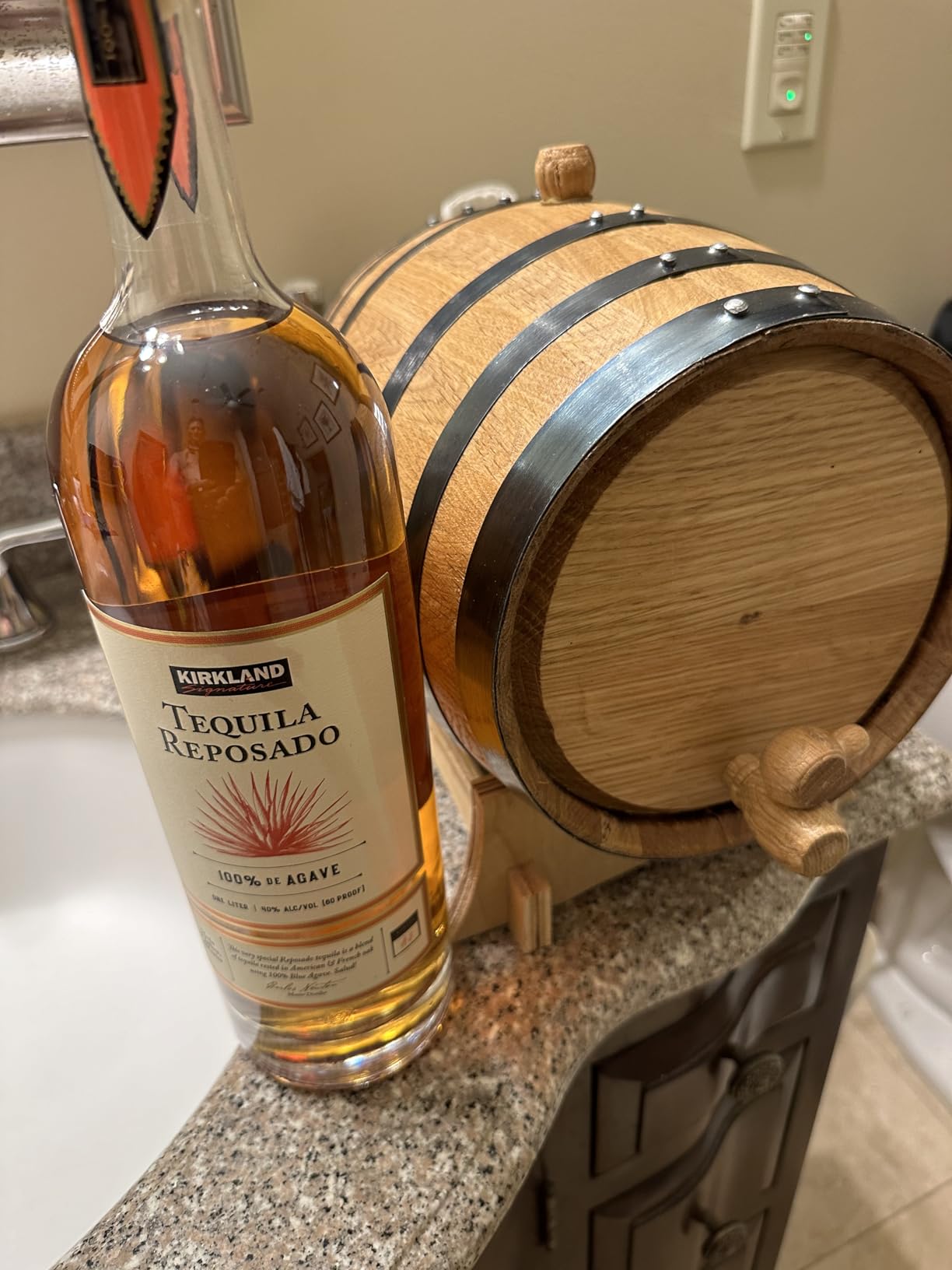 1 Gallon Oak Aging Barrel (5 Liter) with Stand, Bung and Spigot - Wooden Mini Whiskey Barrel - Charred Oak Barrels for Aging Whiskey, Bourbon, Cocktails, Rum, Tequila, Mead Wine customer photo 1