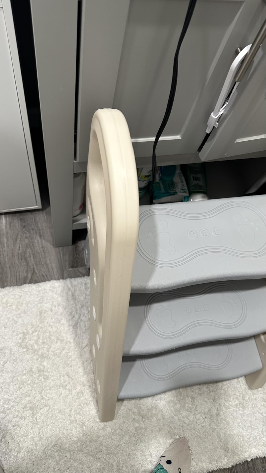 Onasti Foldable Step Stool for Bathroom Sink customer photo 2