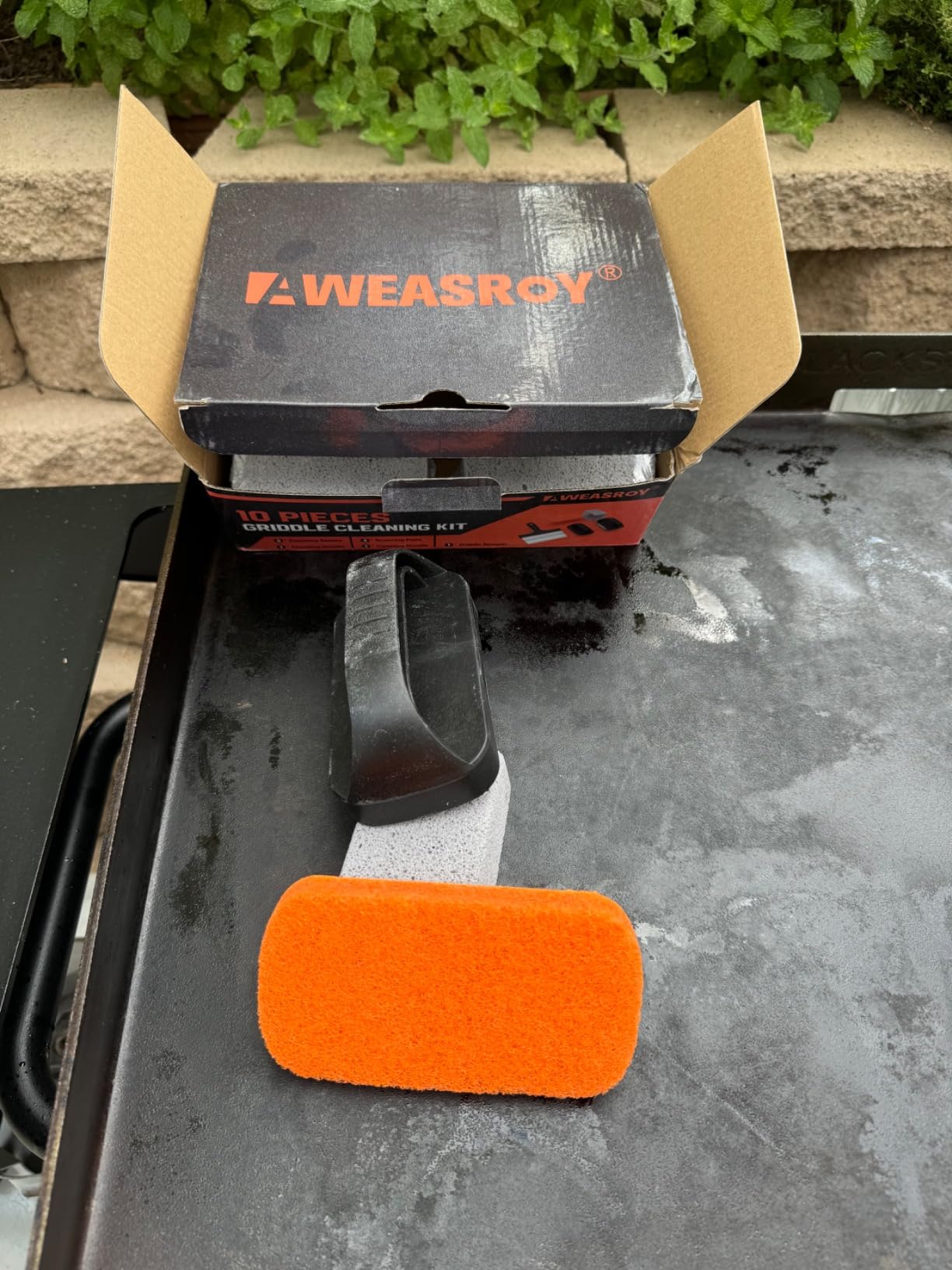 Griddle Cleaning Kit for Blackstone, Flat Top Grill Cleaning Kit with Grill Stone, Griddle Scraper & Griddle Brush Easy to Remove Stain customer photo 2