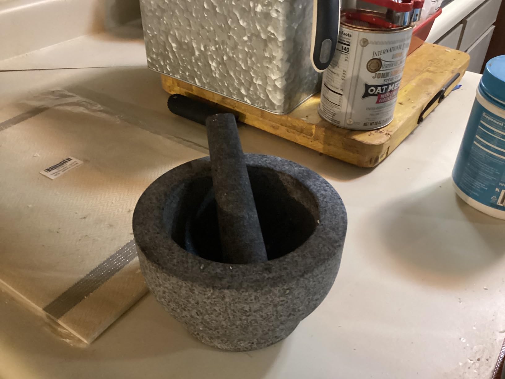 Flexzion Granite Mortar and Pestle Set, 2 Cup Molcajete Stone Grinding Bowl, Thai Herb Crushing Bowl with Garlic Peeler and Non-Stick Mat for Guacamole, Herbs, and Spices Crusher Grinder Masher, Gray customer photo 1