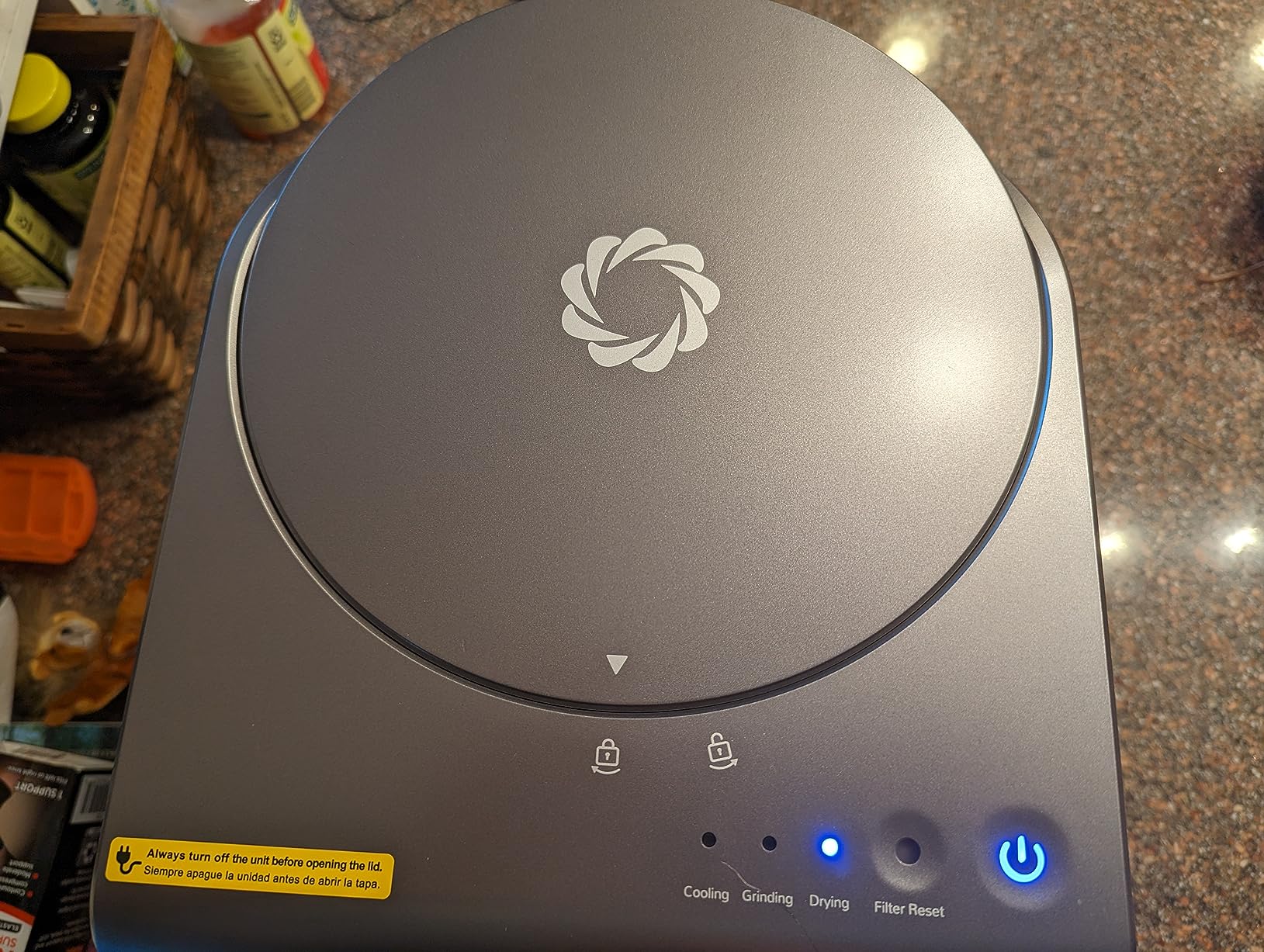 Airthereal Revive Electric Kitchen Composter, SHARKSDEN Tri-Blade, Turn Food Waste and Scraps into Dry Compost Fertilizer for Plants, R500 Gray customer photo 1