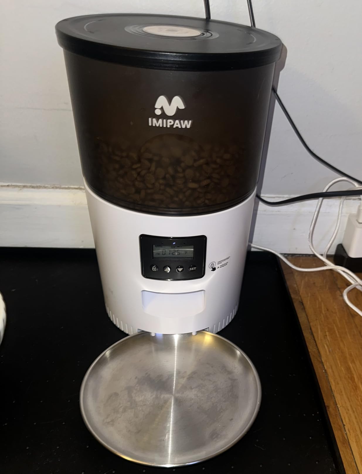 IMIPAW Automatic Cat Feeders, 3L Timed Cat Dry Food Dispenser with Desiccant Bags, Dual Power Supply, Programmable Portion Size, 6 Meals, 20 Portions Per Day, Auto Pet Feeder for Cats and Small Dogs customer photo 1