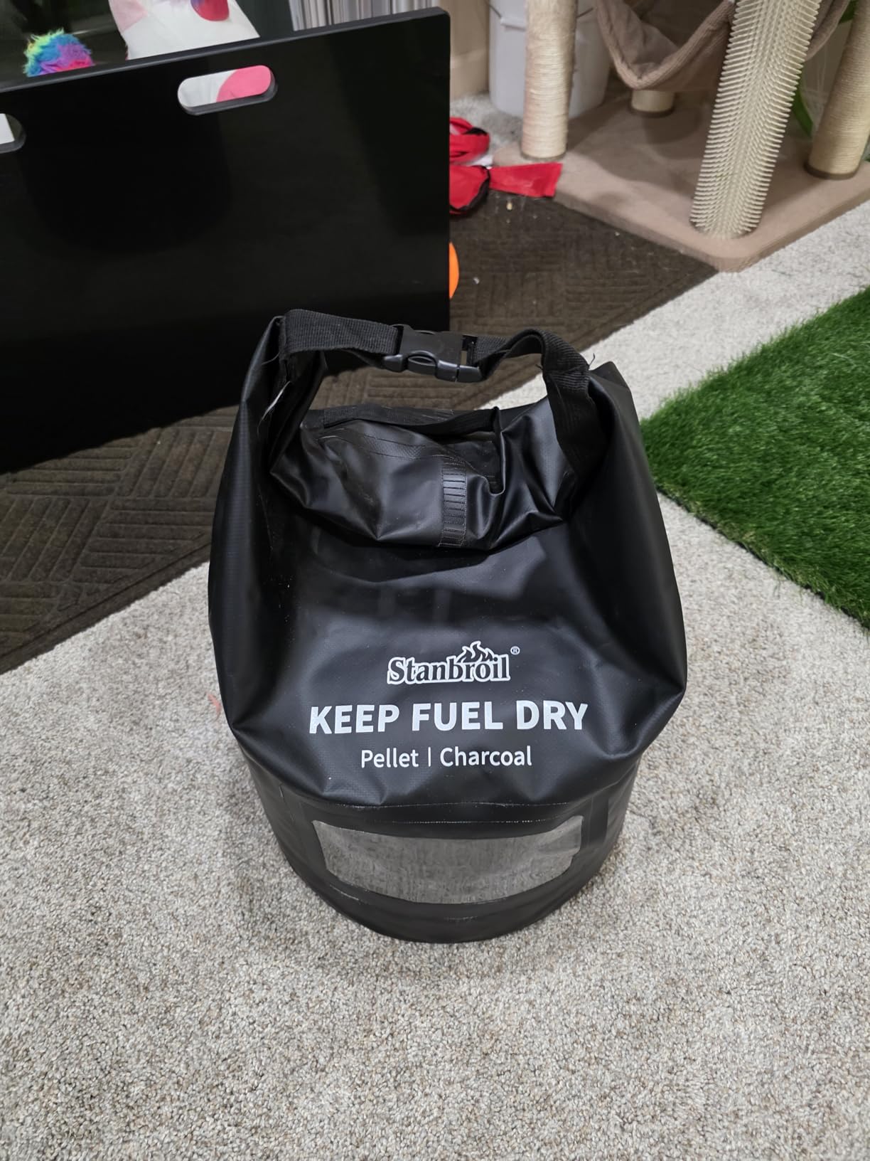 Stanbroil 20 LBs Wood Pellet Storage Bag, Waterproof Outdoor Fabric Container for Pellets, Charcoal, Wood Chips customer photo 1