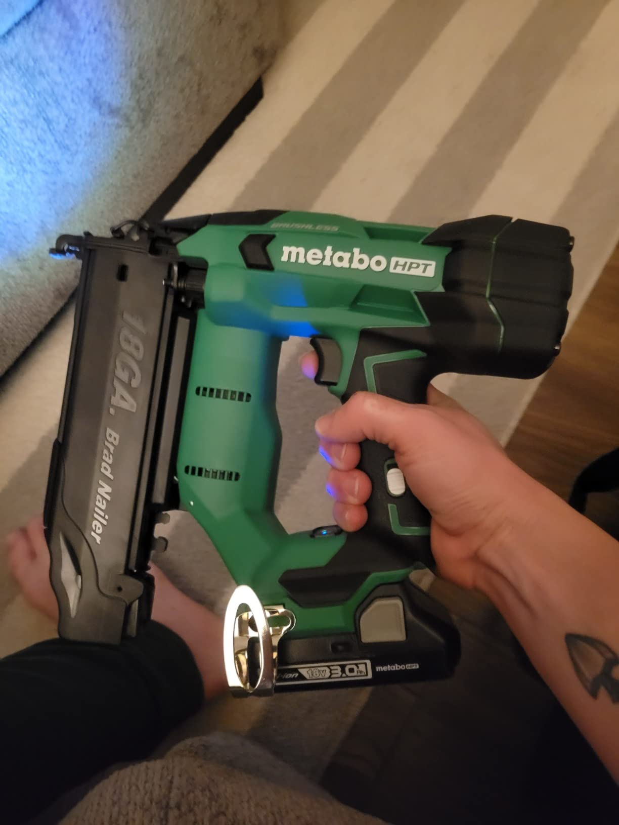 Metabo HPT 18V MultiVolt Brushless Compact Cordless Brad Nailer Kit, 18 Gauge Nailer with Power Tool 2.0Ah Lithium Ion Battery, Drives 5/8