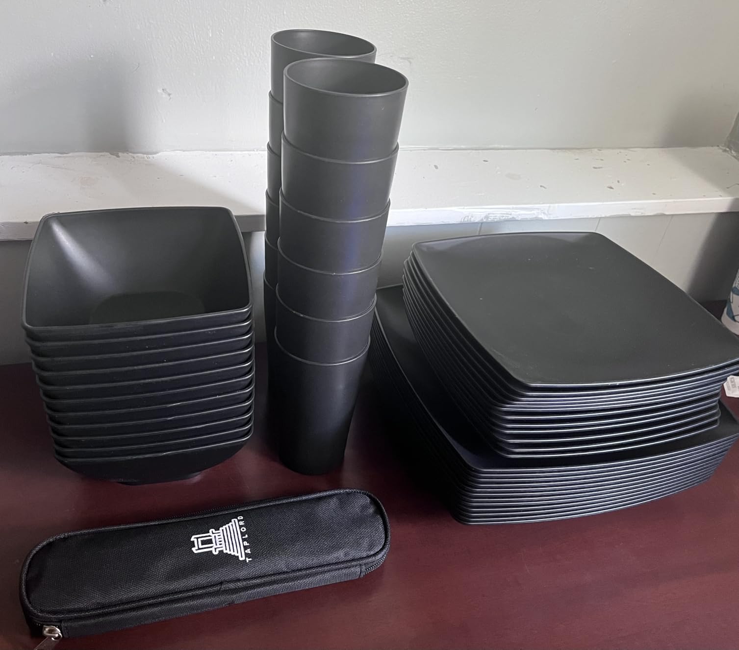 Teivio 48-piece Wheat Straw Square Dinnerware Set for 12, Unbreakable Dinner Plates, Salad Plates, Snack Bowls, Tumblers 13.5 oz, Dishwasher Safe, Plastic Kitchen RV Dish Set, Gray Ombre customer photo 2
