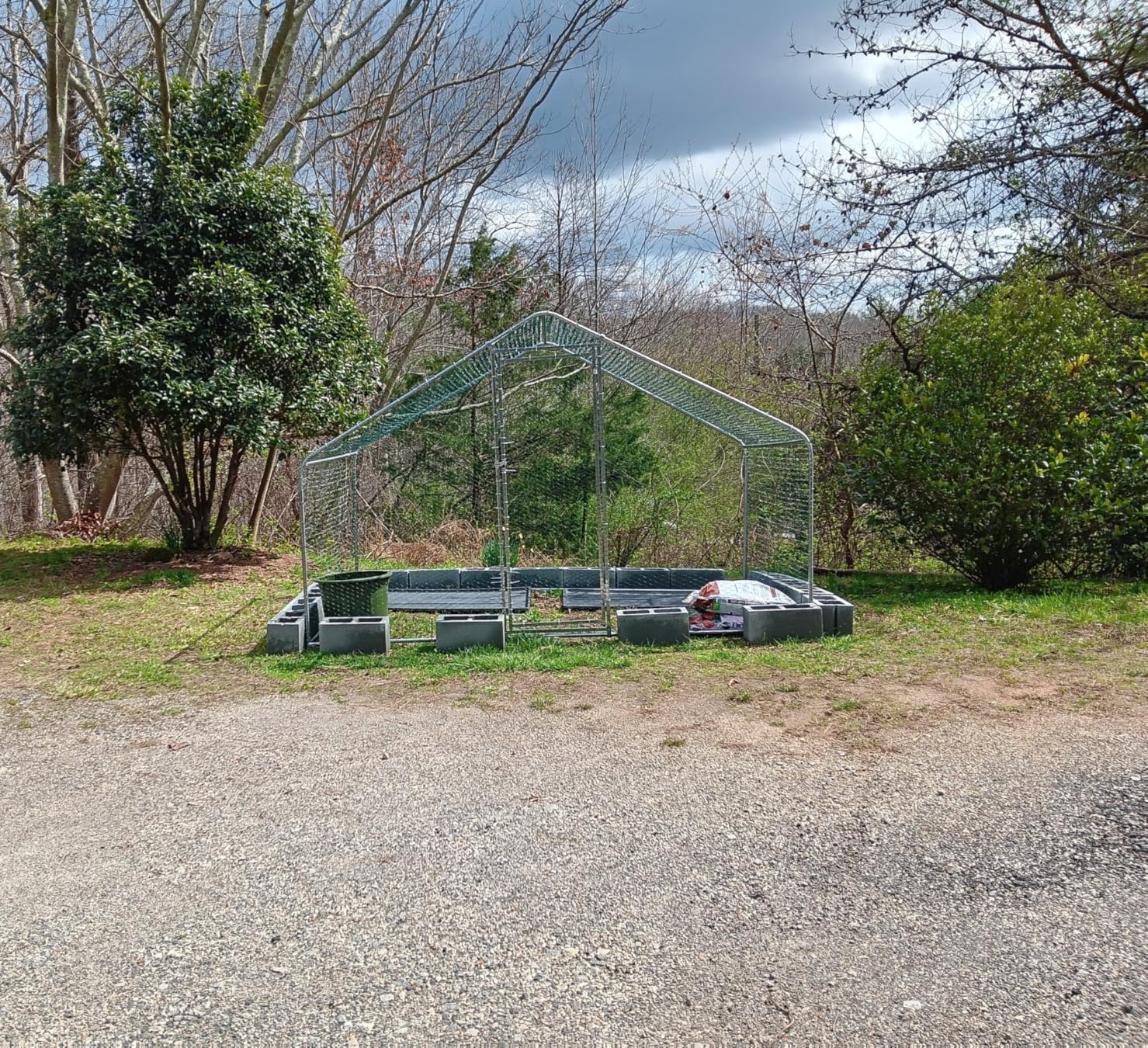 CHIKENCOOP Chicken Coop 9.8x6.5x6.5ft Large Metal Chicken Run for 6/10 Chickens Poultry Cage with Stability Corner Braces & Rear Support Pole, Roosting Perch, Walk-in Chicken Pen for Yard customer photo 2