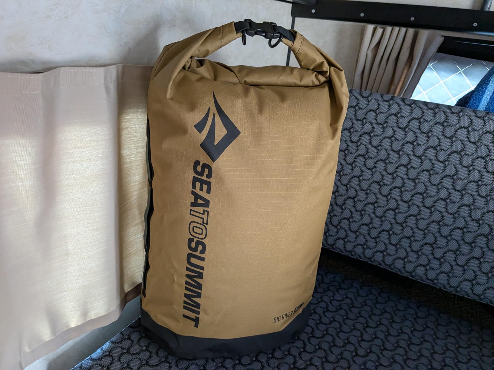 Sea to Summit Big River Dry Bag, Heavy-Duty Dry Storage, 20 Liter, Gold Brown customer photo 2