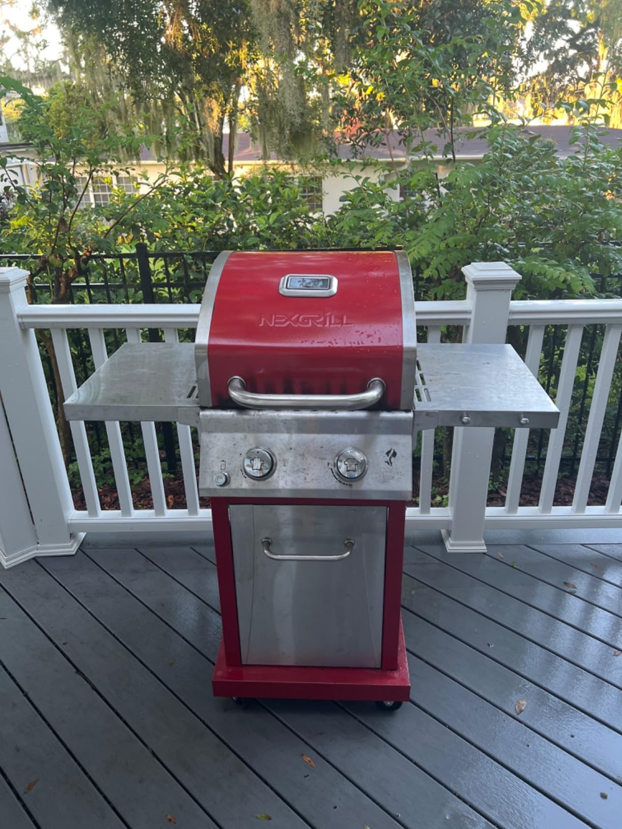 Nexgrill Deluxe 2-Burner Gas Grill with 401 SQ In Grate, 28000 BTUs, Stainless Steel Control Panel & Foldable Side Table, Propane BBQ Grill for Outdoor Cooking, Patios, Backyards and More - 720-0864R customer photo 2