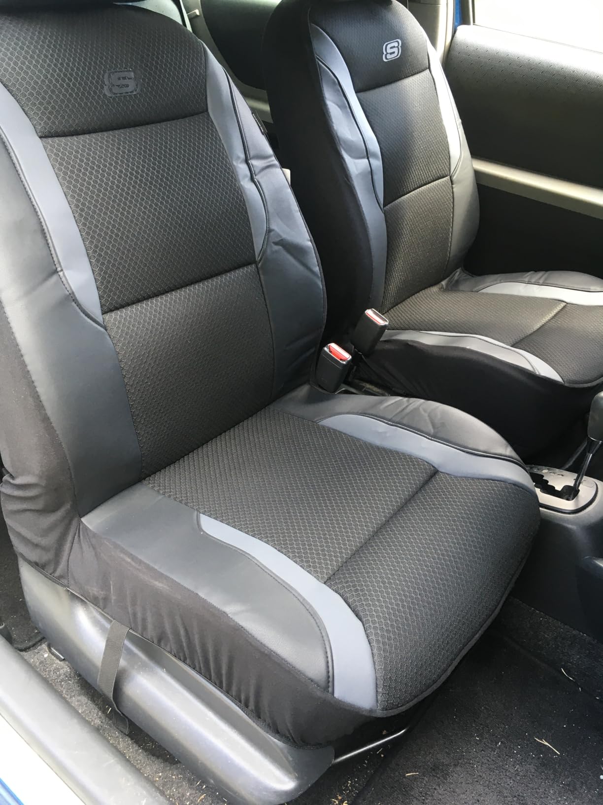 Skechers Memory Foam Seat Covers, Air Cool Mesh Thick Car Seat Covers, Car Seat Covers Front Seats Airbag Compatible, Universal Automotive Comfort for Most Cars, Vans, Trucks, SUV, Black customer photo 1