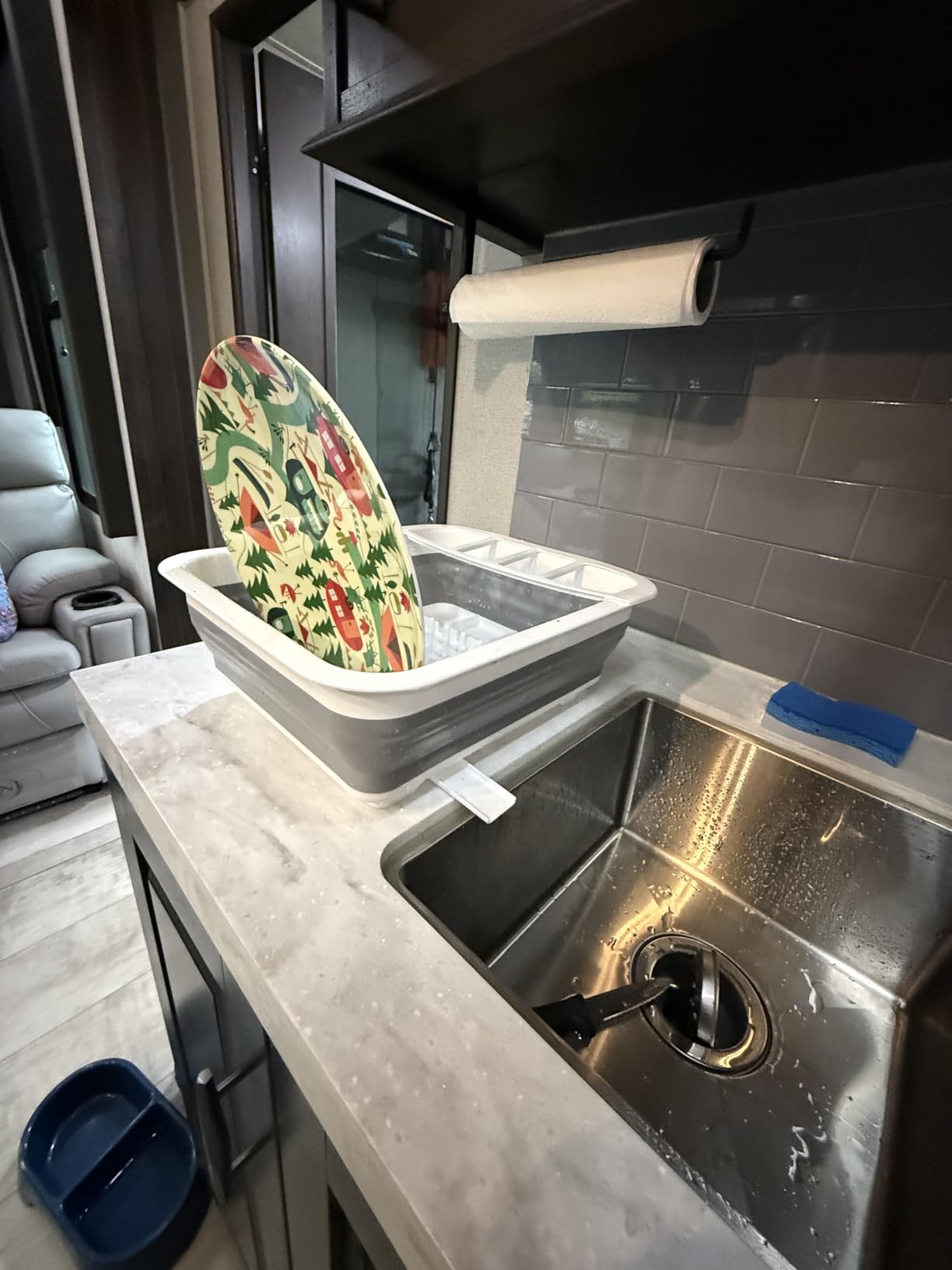 THANSTAR Collapsible Dish Drainer Portable Dinnerware Drainer Organizer for Kitchen RV Campers Travel Trailer Space Saving Kitchen Storage Tray customer photo 1