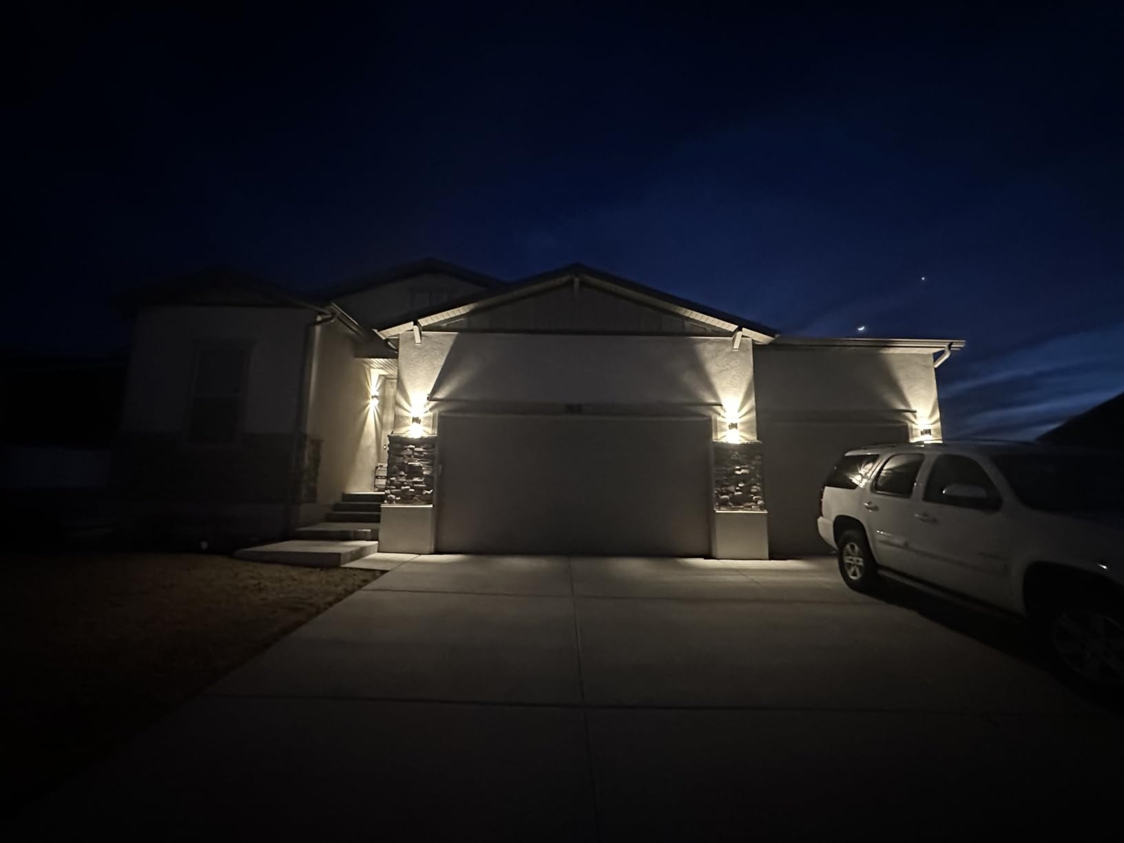 DASTOR 4 Pack Outdoor Wall Lights, Modern Exterior Lighting Fixtures Wall Mount, 2-Layer Black Outdoor Lights for House, Up and Down Lights Outdoor Sconces Wall Lighting for Porch Patio Garage customer photo 2