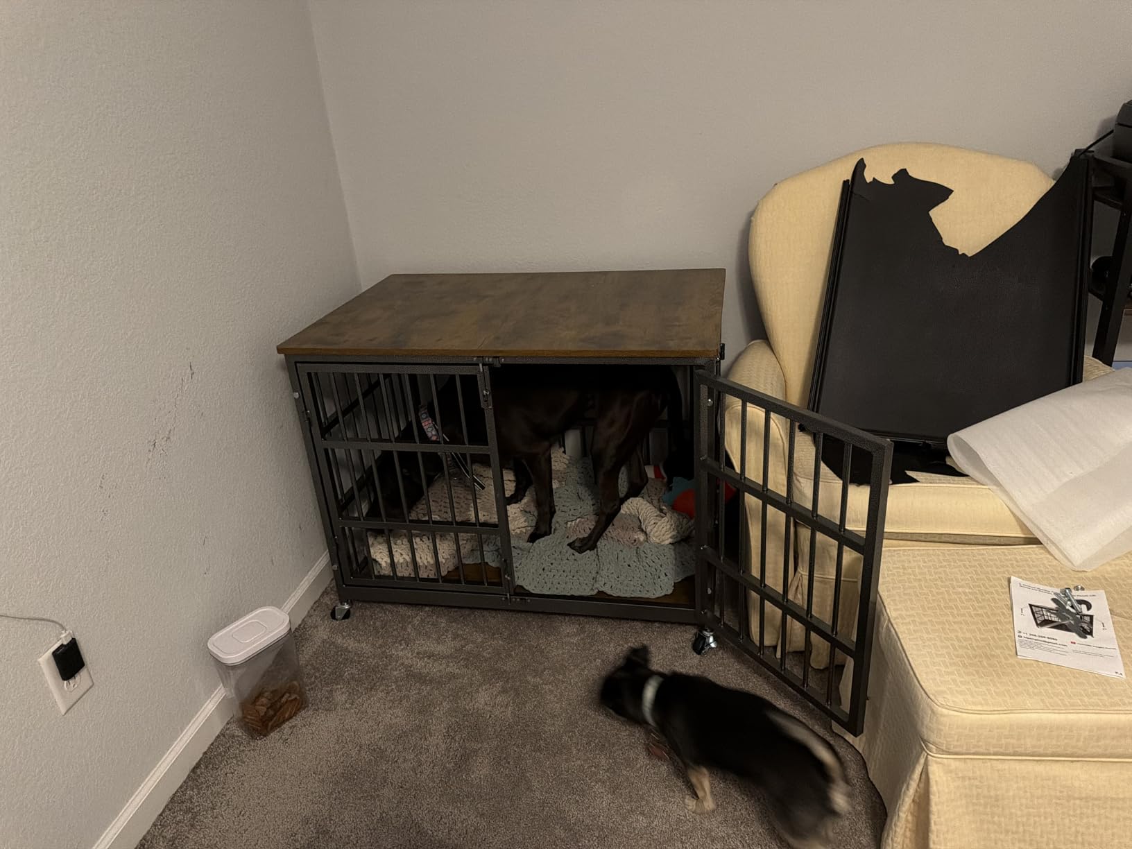 BOLDBONE 48 inch Heavy Duty Indestructible and Escape-Proof Dog Crate Cage Kennel for Large Dogs, High Anxiety Dog Crate with Removable Wire Trays and Wheels, Extra Large XL XXL, Black customer photo 2
