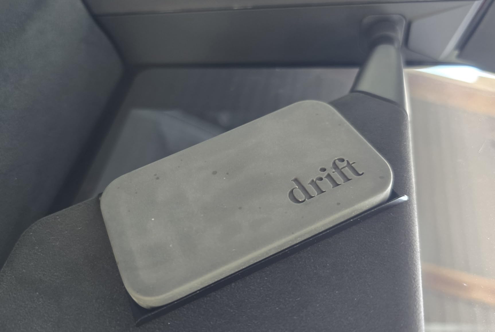 Drift Car Air Freshener - Stone Air Freshener Car Odor Eliminator - Long Lasting Scent - Auto Accessories - Metal Clip - Essential Oils - Clean Ingredients - Amber Scent Starter Kit customer photo 1