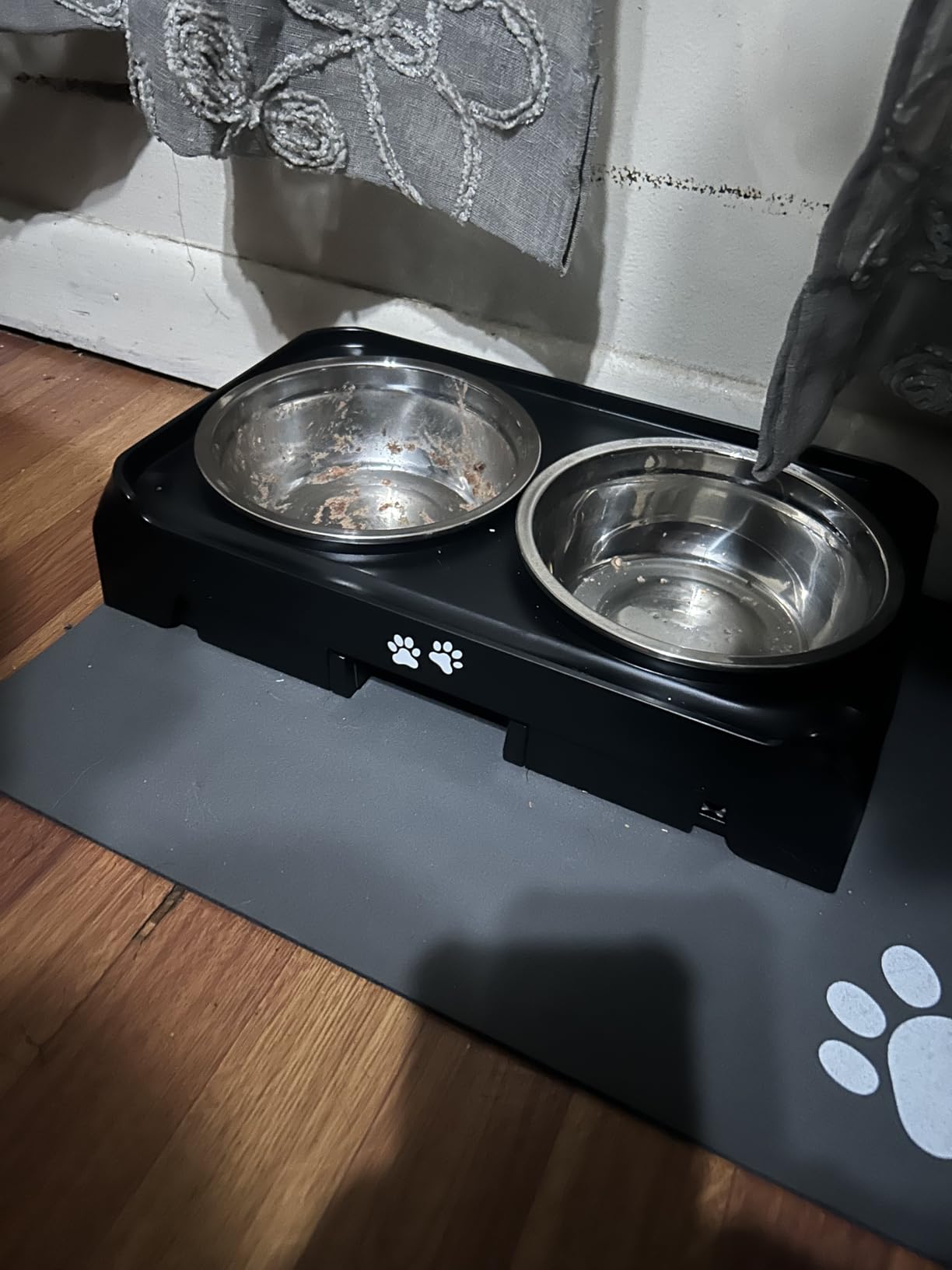 COMESOON Elevated Dog Bowls, 4 Height Adjustable Raised Bowl Stand with 2 Thick 50oz Stainless Steel Food Bowls customer photo 1