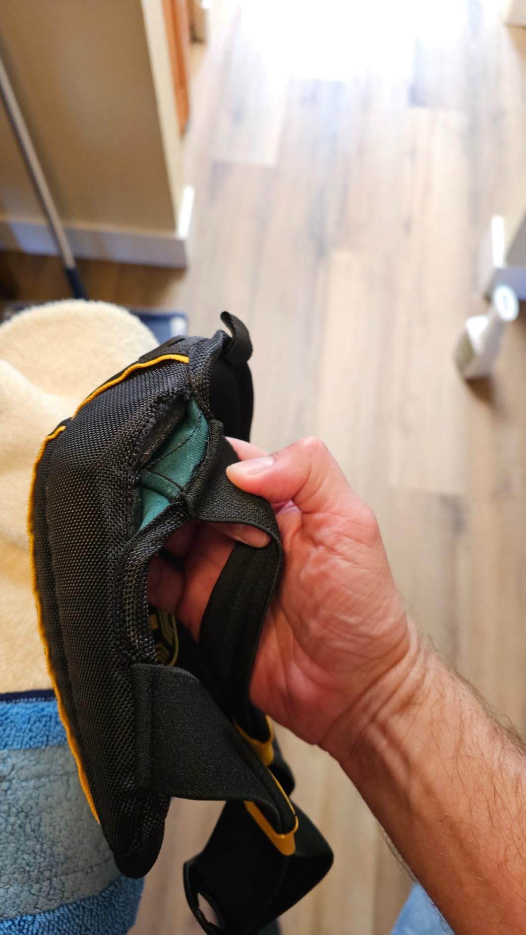 DEWALT Flooring Knee Pads with Gel (DWST590014) customer photo 2