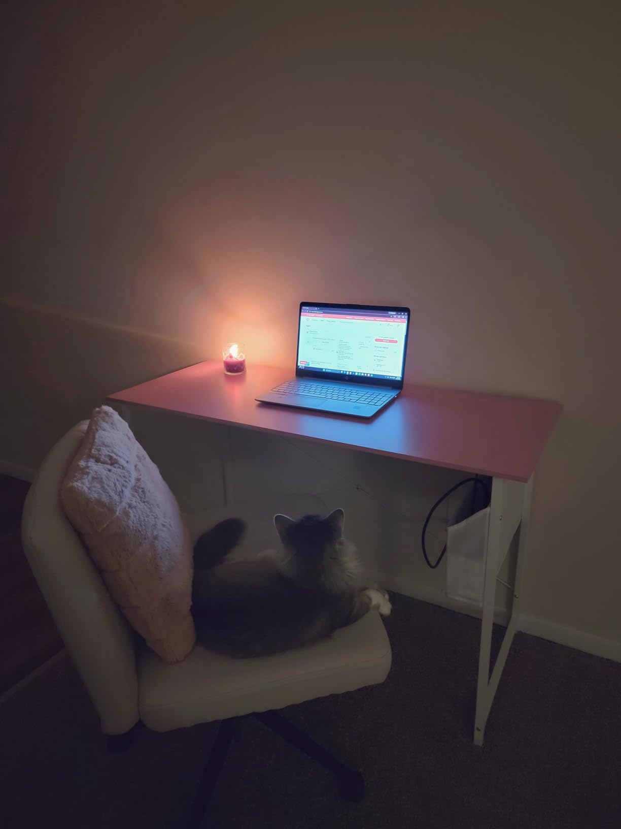 Pamray 32 Inch Computer Desk for Small Spaces with Storage Bag, Home Office Work Desk with Headphone Hook, Small Office Desk Study Writing Table customer photo 2